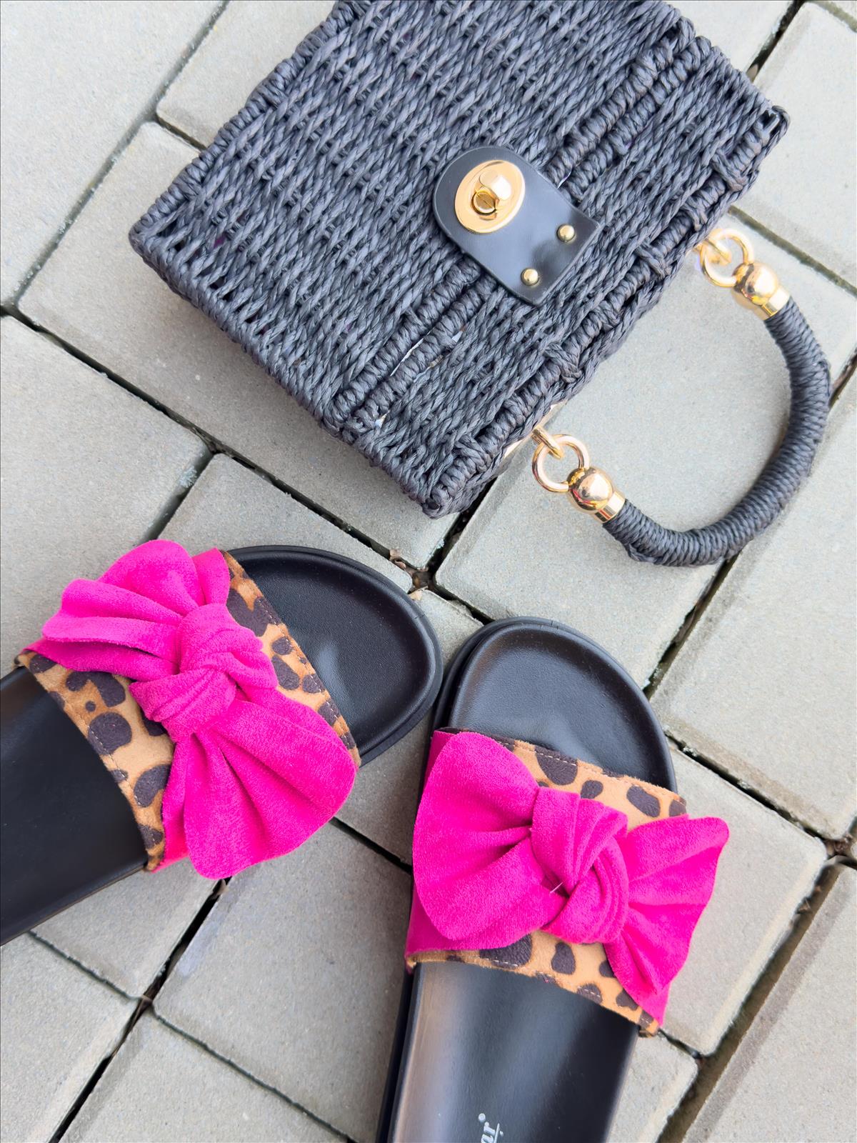 efashion s.r.o. - DOB;Accesoires;Schuhe;Young Fashion - Medvedov