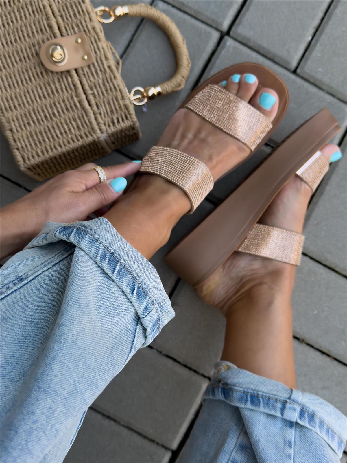 efashion s.r.o. - DOB;Accesoires;Schuhe;Young Fashion - Medvedov