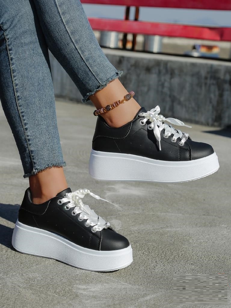 Lujah Shoes (Schuhgrosshandel)