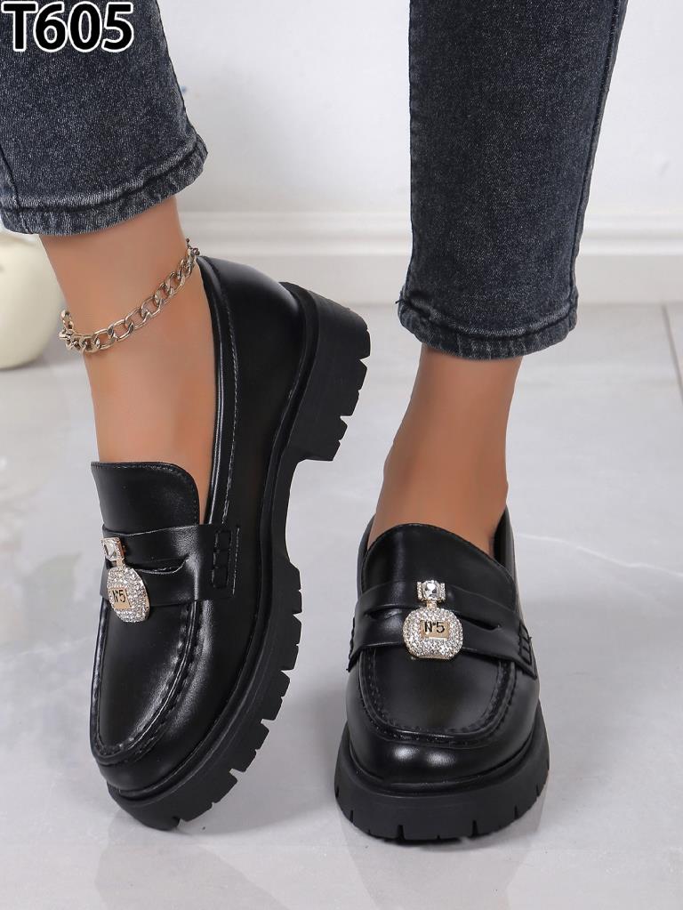 Lujah Shoes (Schuhgrosshandel)