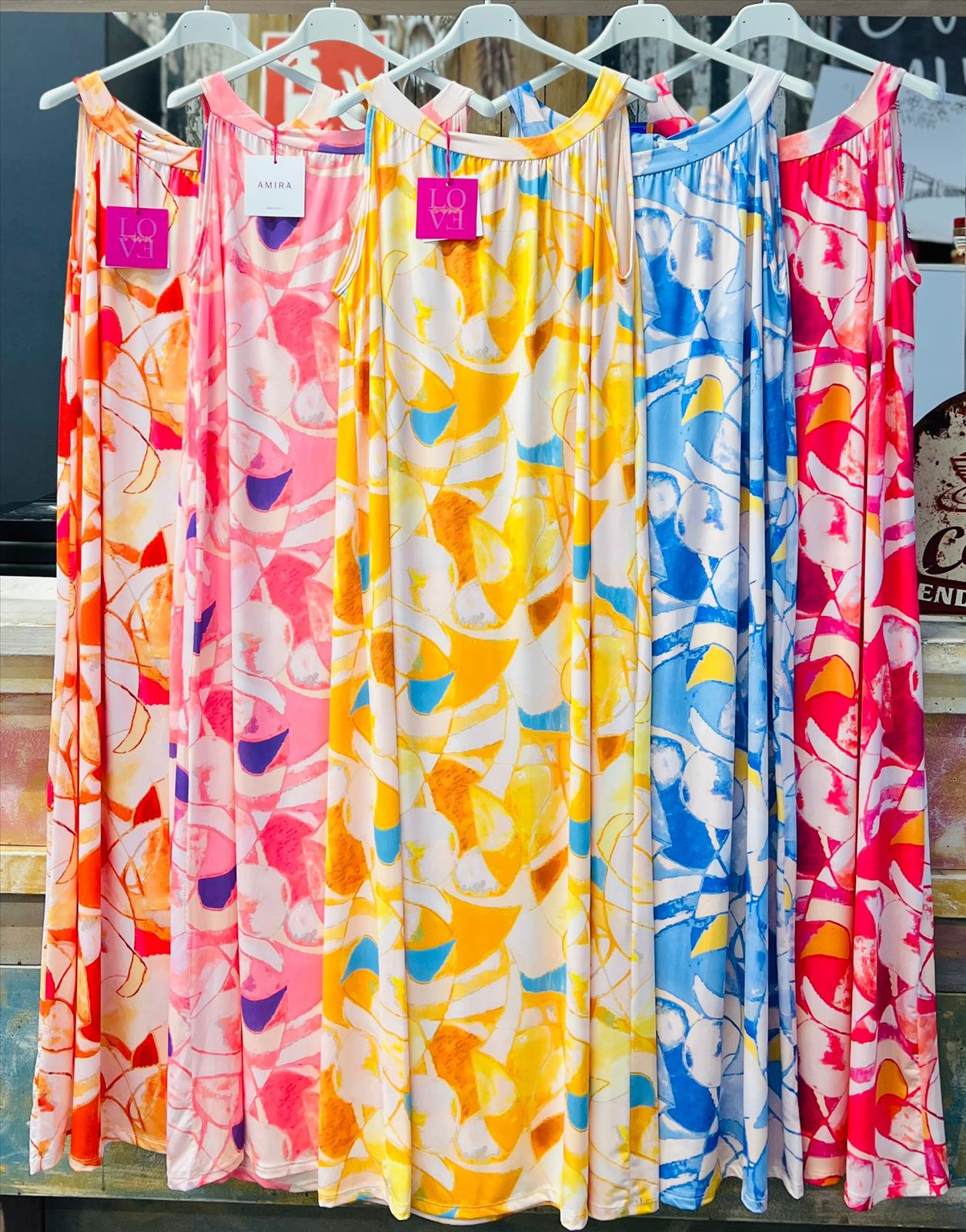 Element of Joy - Damenbekleidung und Accessoires - Wiesbaden