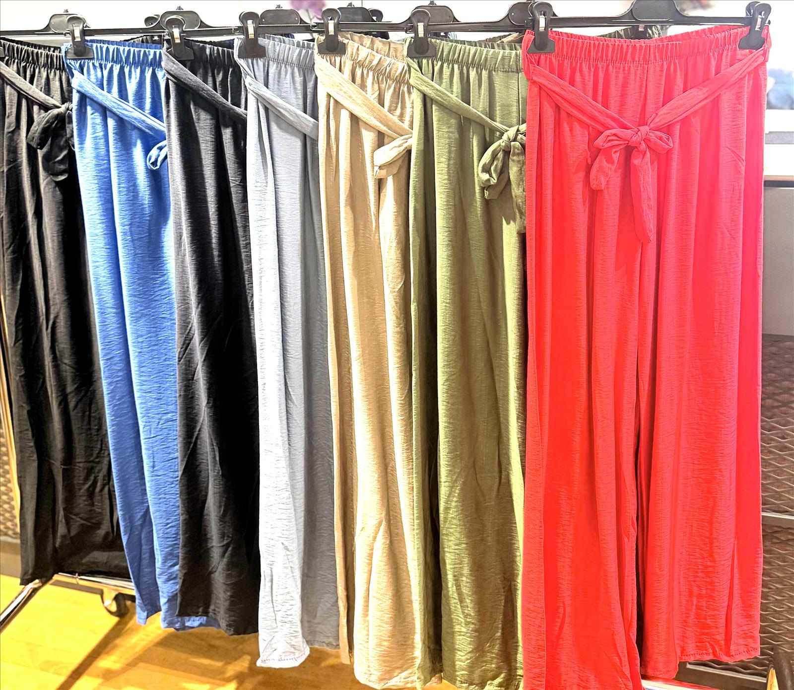 LB new fashion GmbH & Co KG - DOB, Accessoires, Young Fashion, Big Sizes - Eschborn