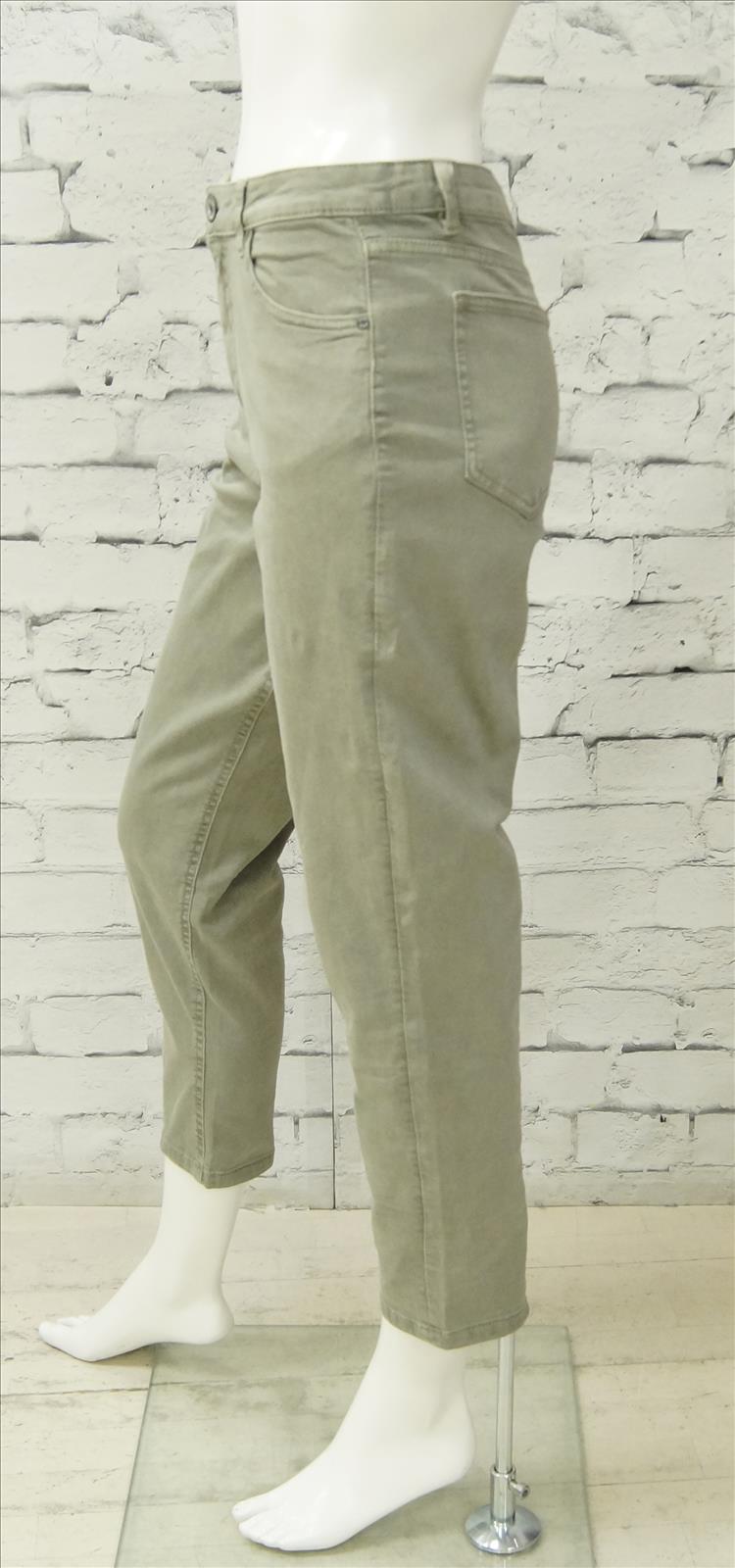 Bhatti Mode GmbH - Young fashion, DOB - Blusen, Hosen Jacken, Jeans, Kleider, Pullover etc.