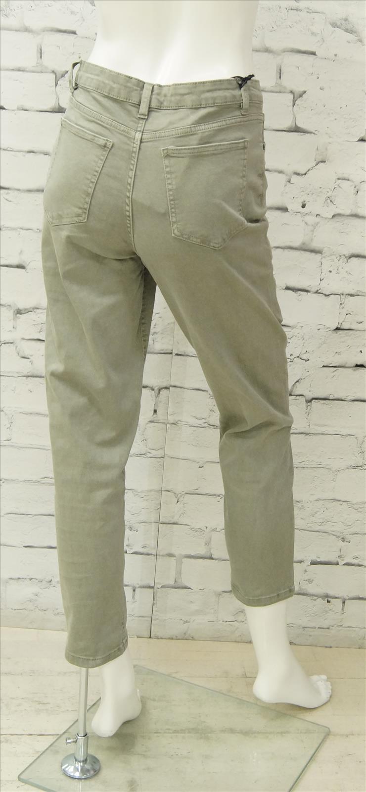 Bhatti Mode GmbH - Young fashion, DOB - Blusen, Hosen Jacken, Jeans, Kleider, Pullover etc.