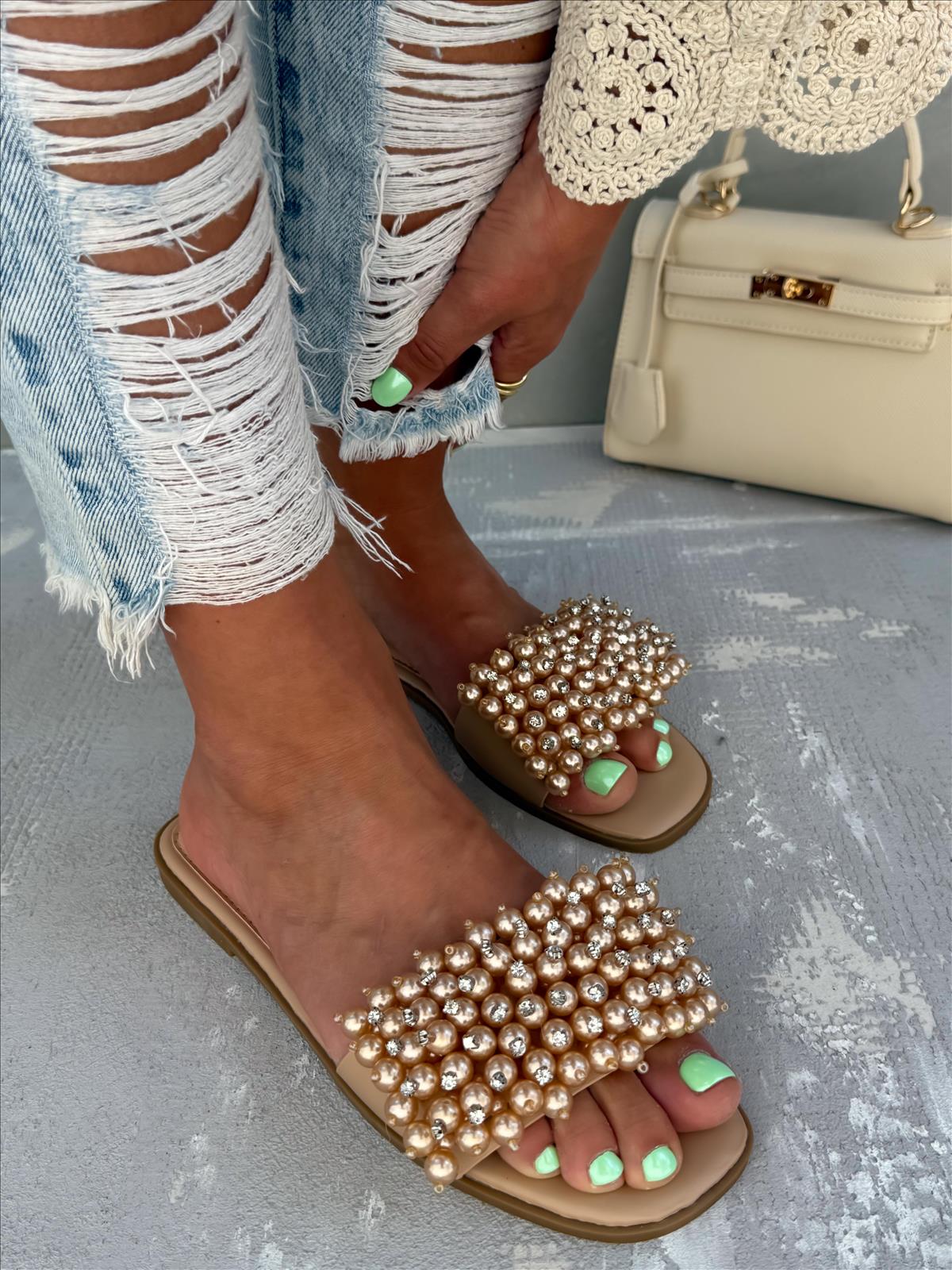 efashion s.r.o. - DOB;Accesoires;Schuhe;Young Fashion - Medvedov