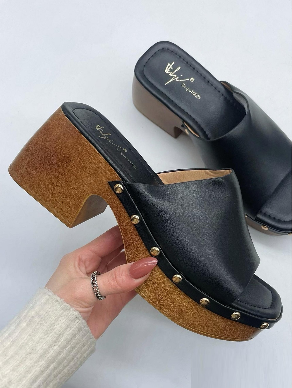 Lujah Shoes (Schuhgrosshandel)