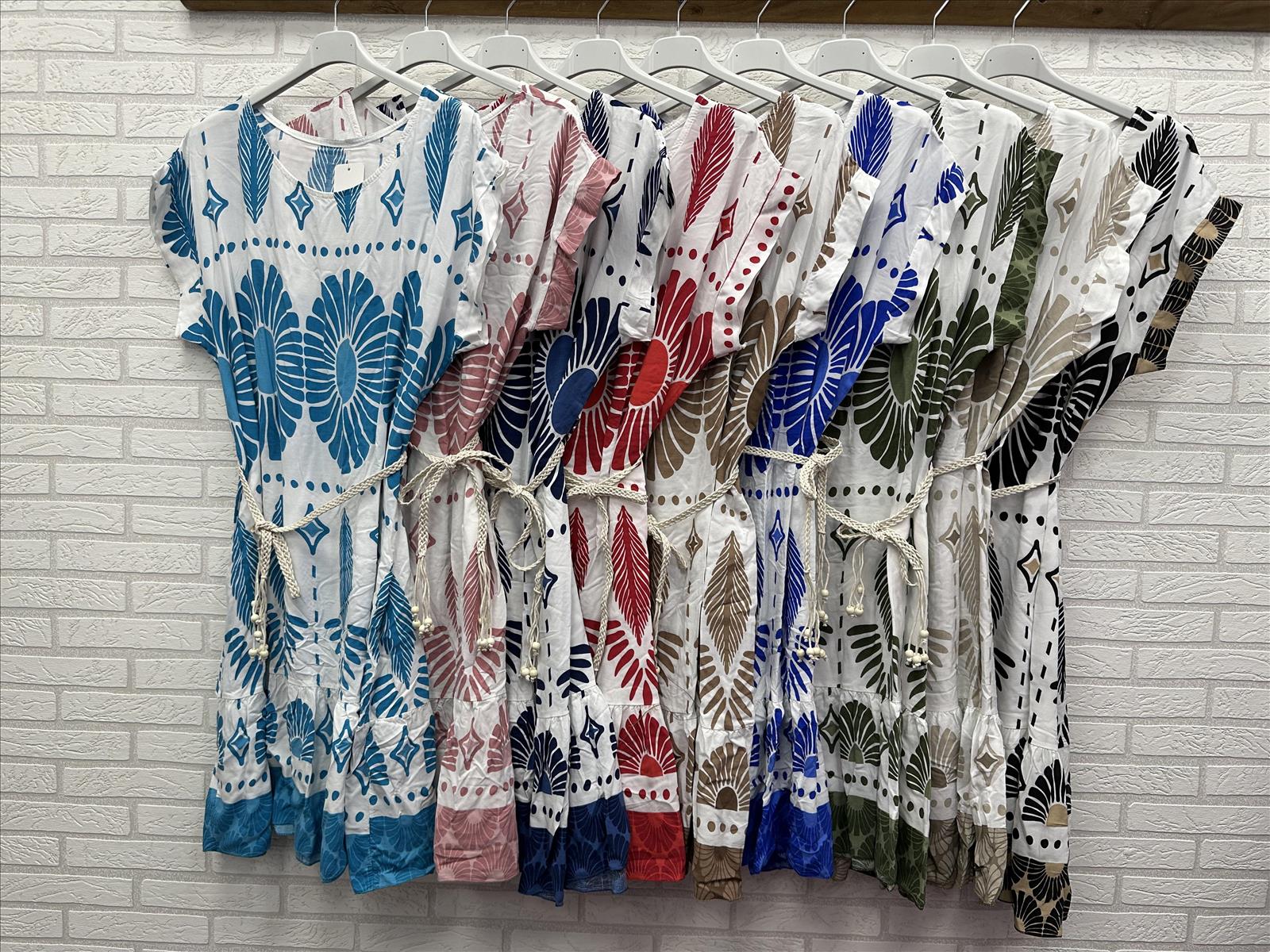 D&H Moda - Großhandel DOB, Hosen, Kleider, Young Fashion