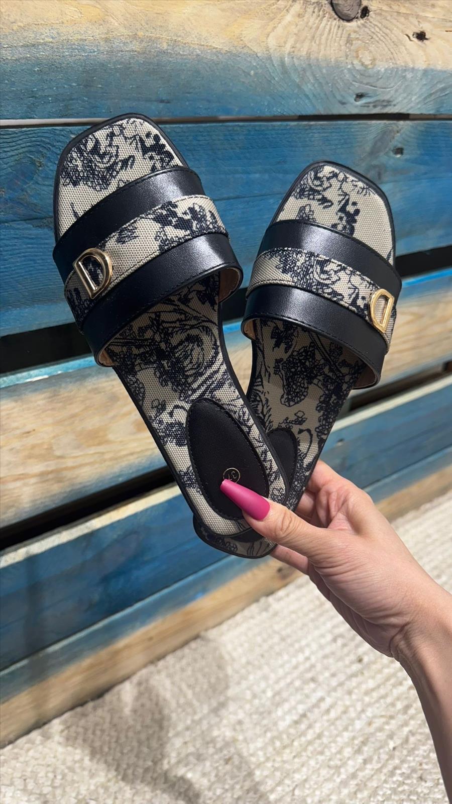 Lujah Shoes (Schuhgrosshandel)