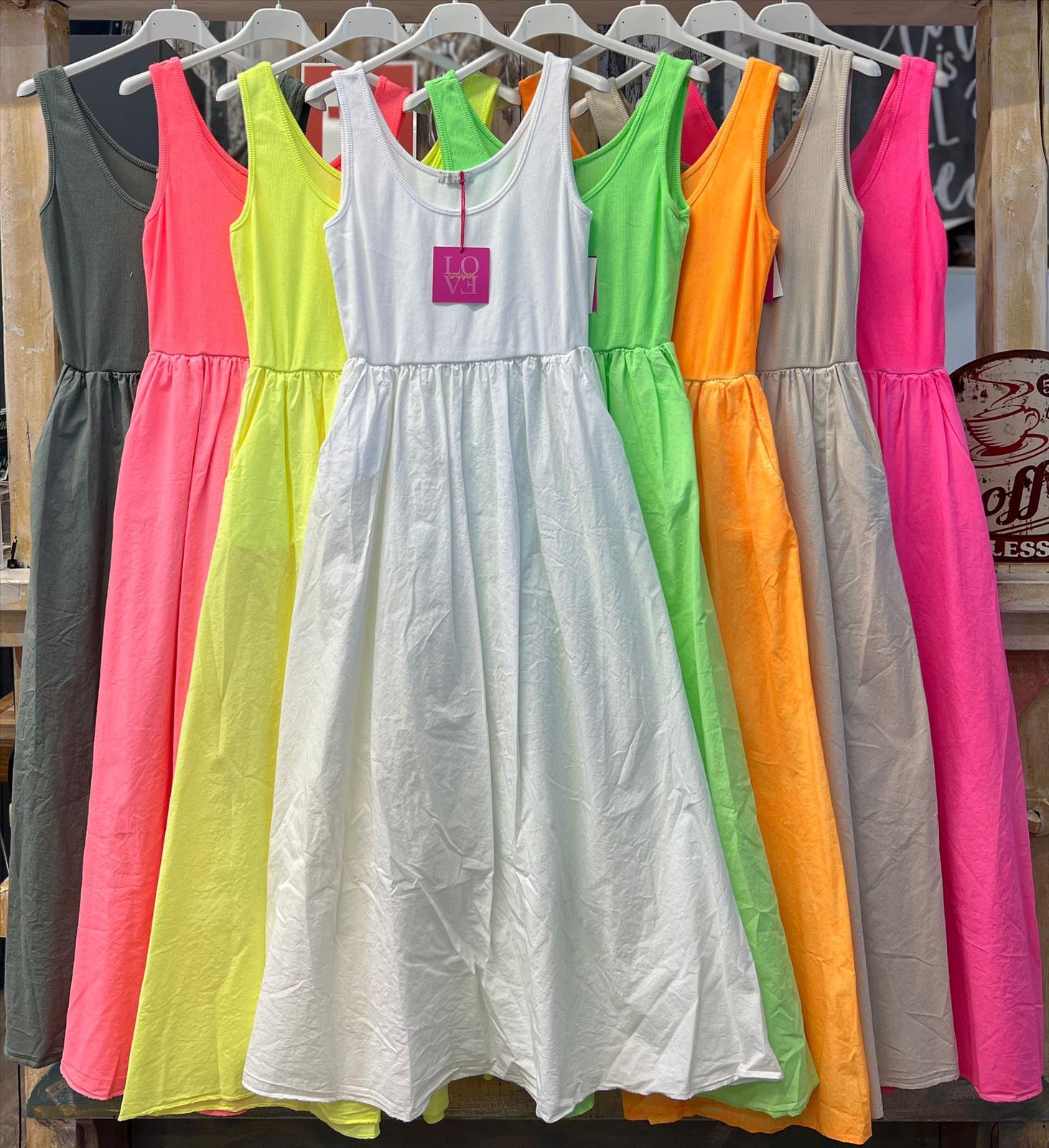 Element of Joy - Damenbekleidung und Accessoires - Wiesbaden