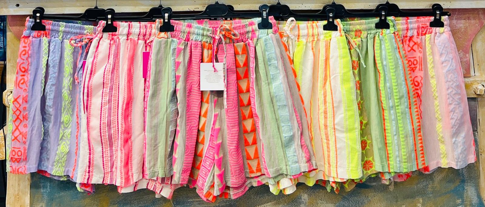 Element of Joy - Damenbekleidung und Accessoires - Wiesbaden
