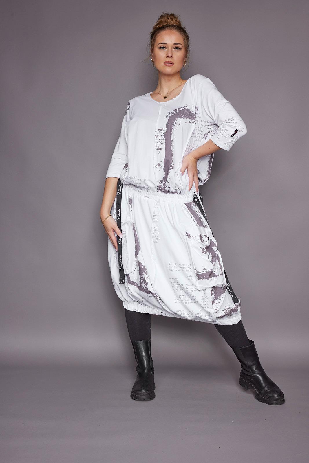 Chalona GmbH - DOB, Accessoires, Große Größen - Jacken, Kleider, Hosen, Blusen, Mäntel, Tuniken, Röcke, Pullover