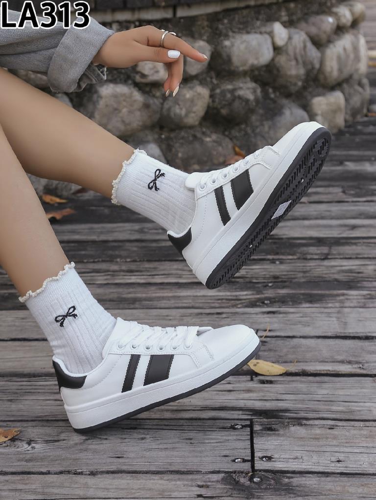 Lujah Shoes (Schuhgrosshandel)