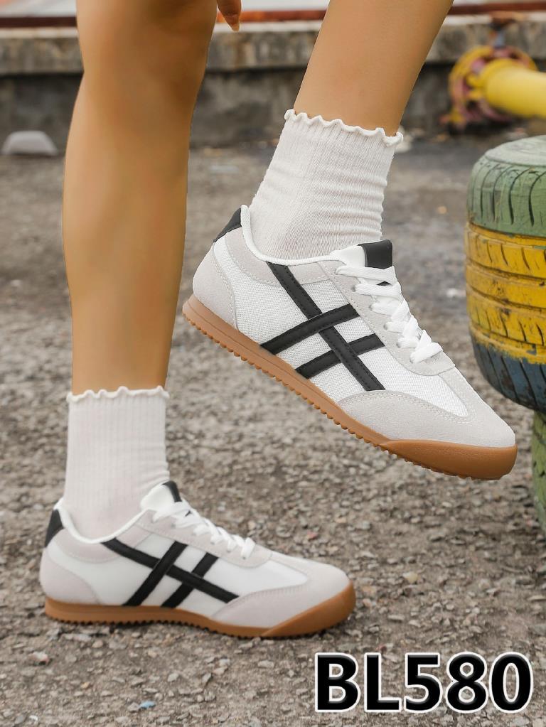 Lujah Shoes (Schuhgrosshandel)