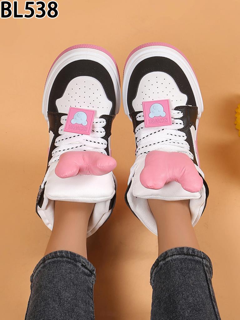 Lujah Shoes (Schuhgrosshandel)