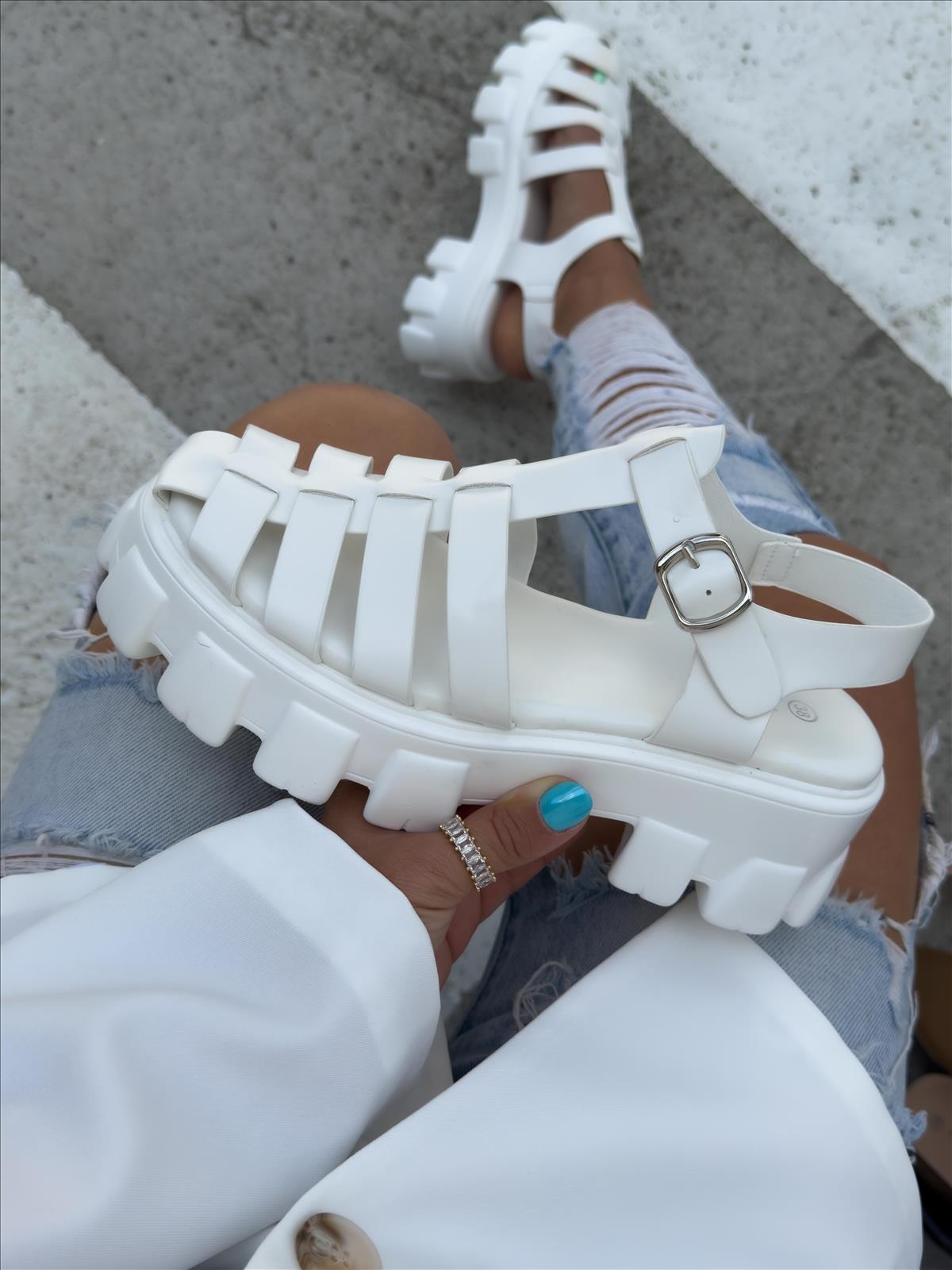 efashion s.r.o. - DOB;Accesoires;Schuhe;Young Fashion - Medvedov