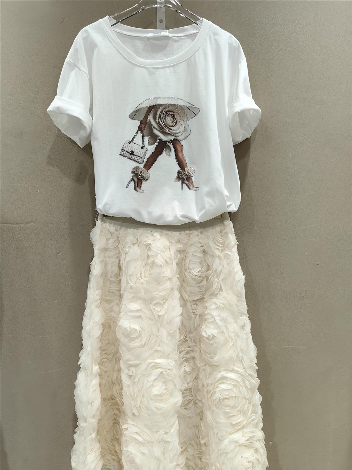 Miss Furs GmbH - MISS FURS Damenmode - Accessoires, Sportswear, Jeans, Tops, Bags