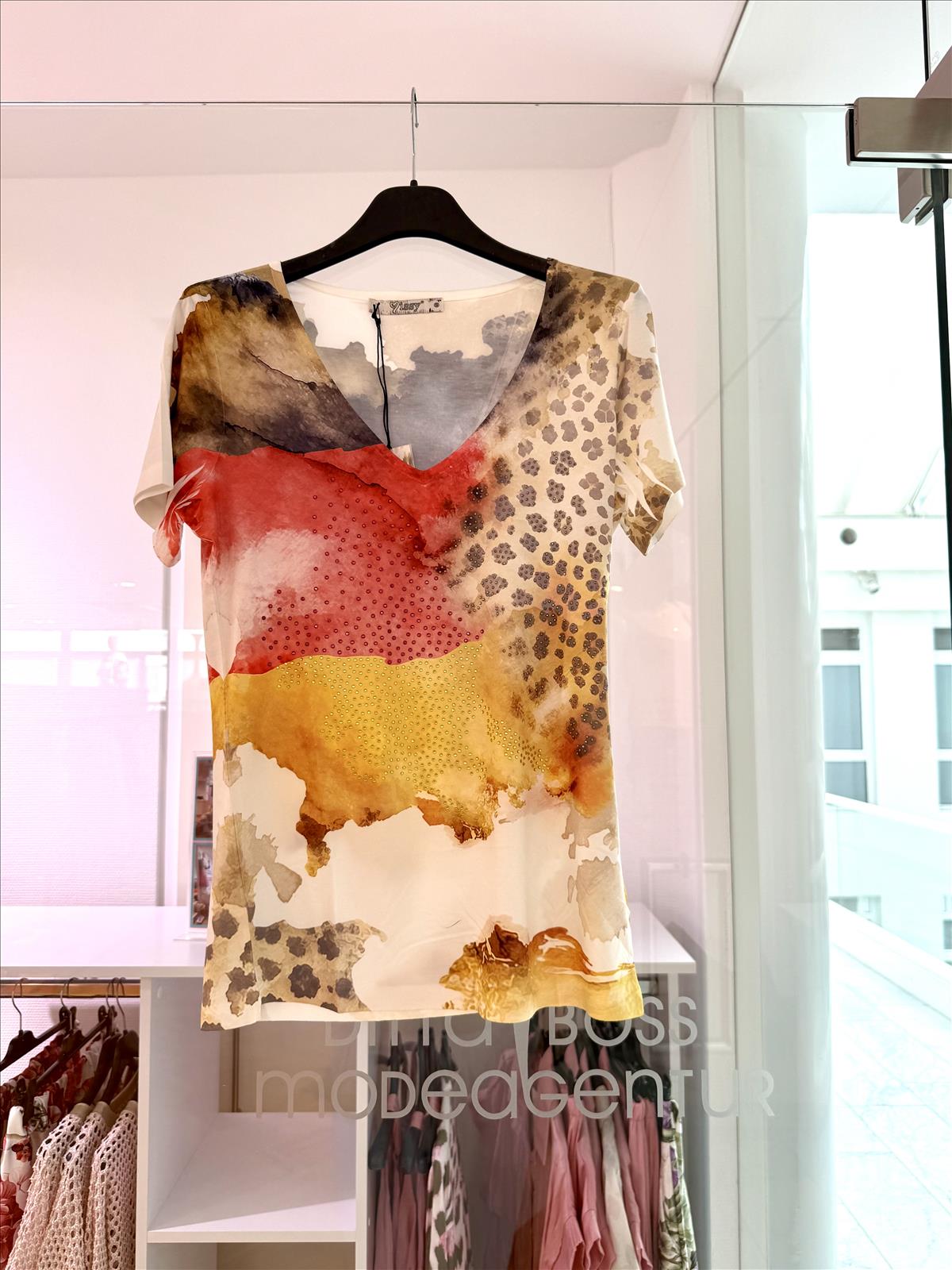 Modeagentur Ditta Boss e. K. - Damenbekleidung