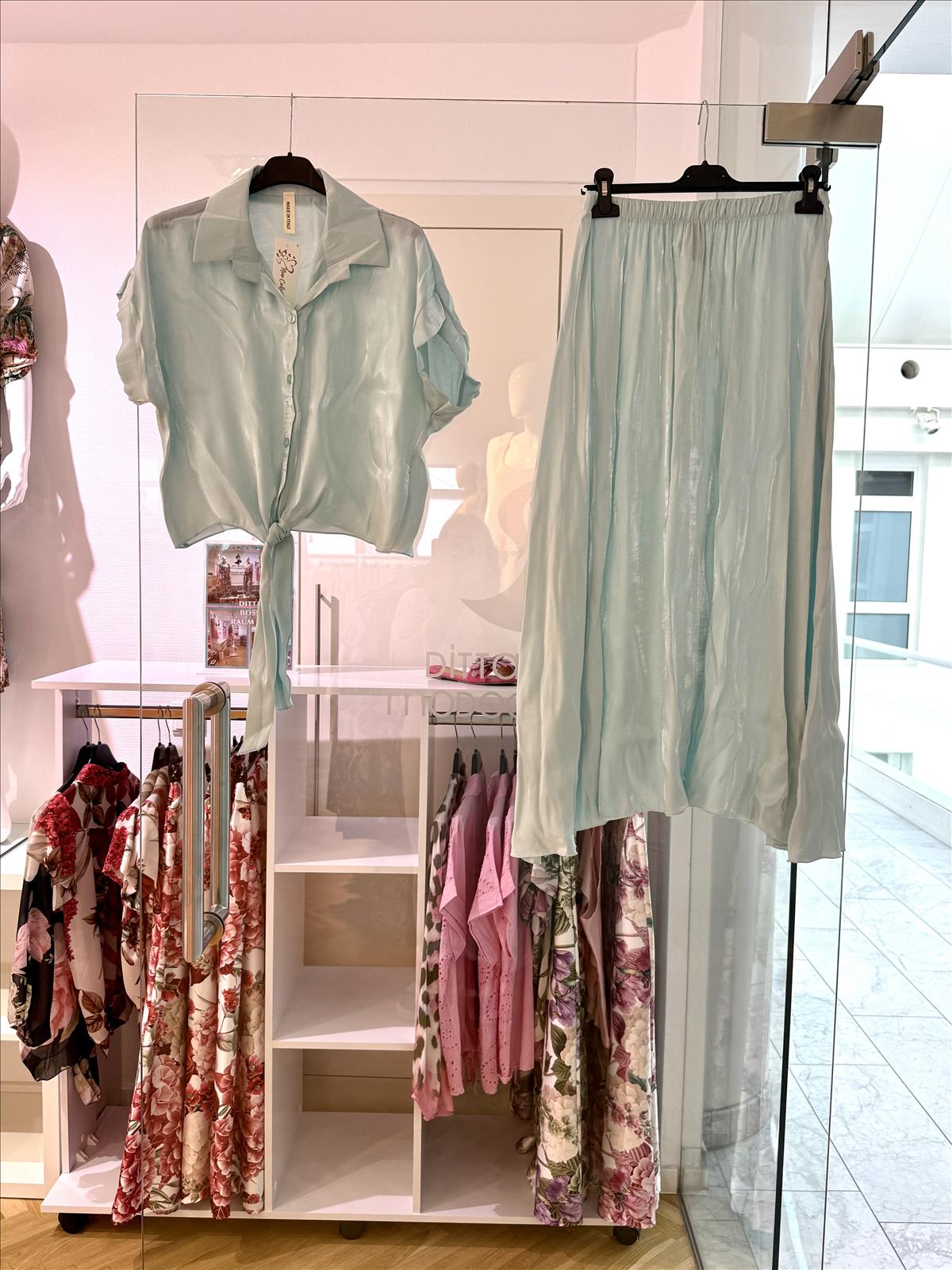 Modeagentur Ditta Boss e. K. - Damenbekleidung