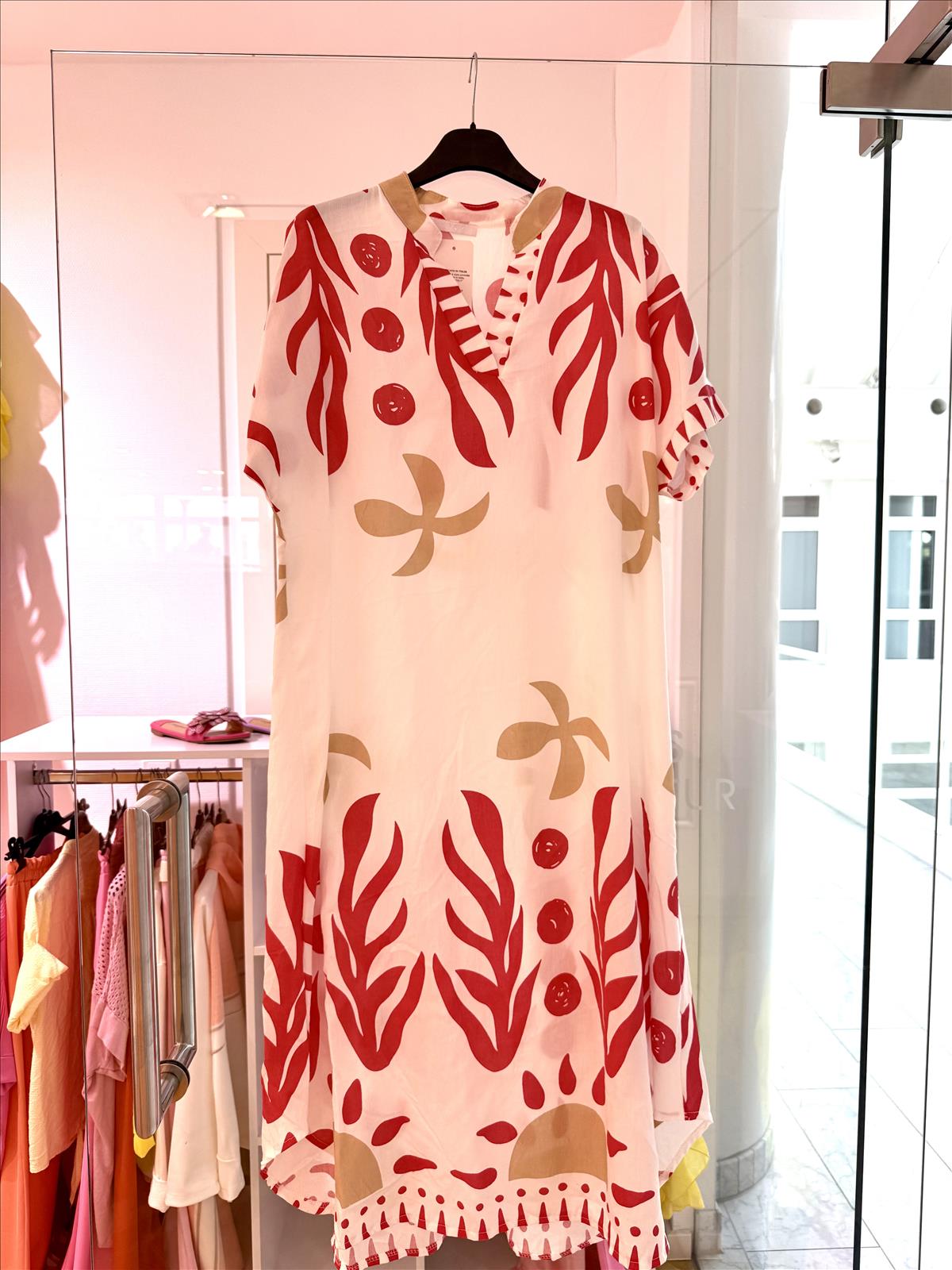 Modeagentur Ditta Boss e. K. - Damenbekleidung