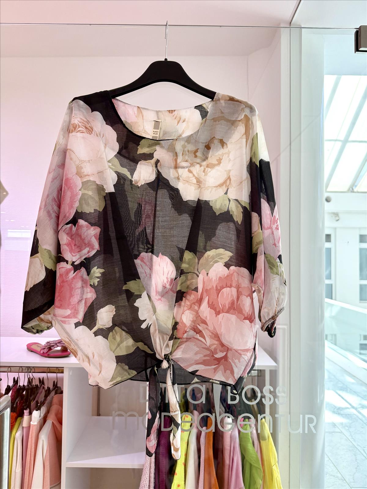 Modeagentur Ditta Boss e. K. - Damenbekleidung