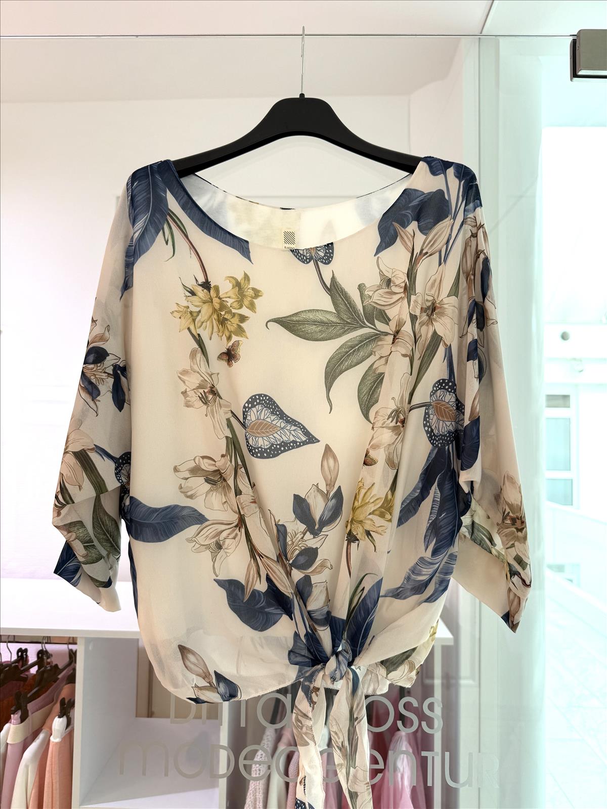 Modeagentur Ditta Boss e. K. - Damenbekleidung