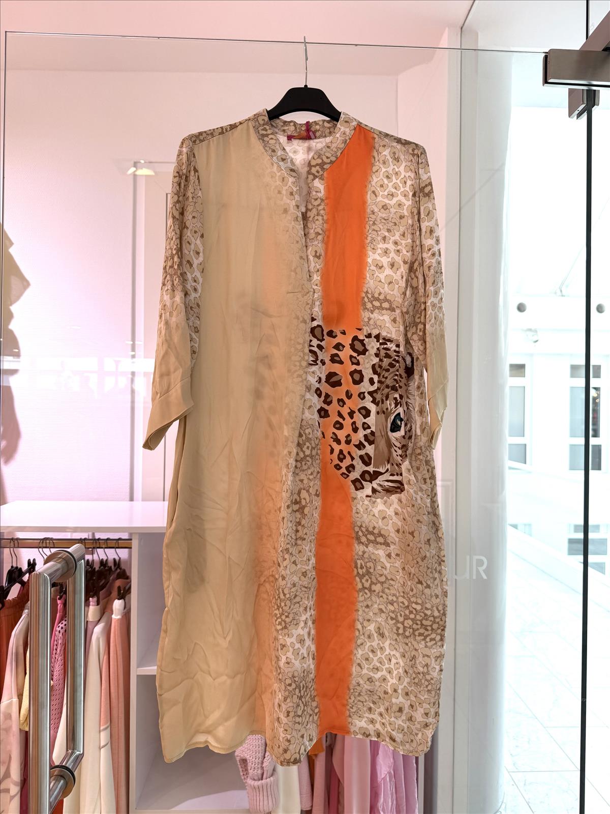 Modeagentur Ditta Boss e. K. - Damenbekleidung