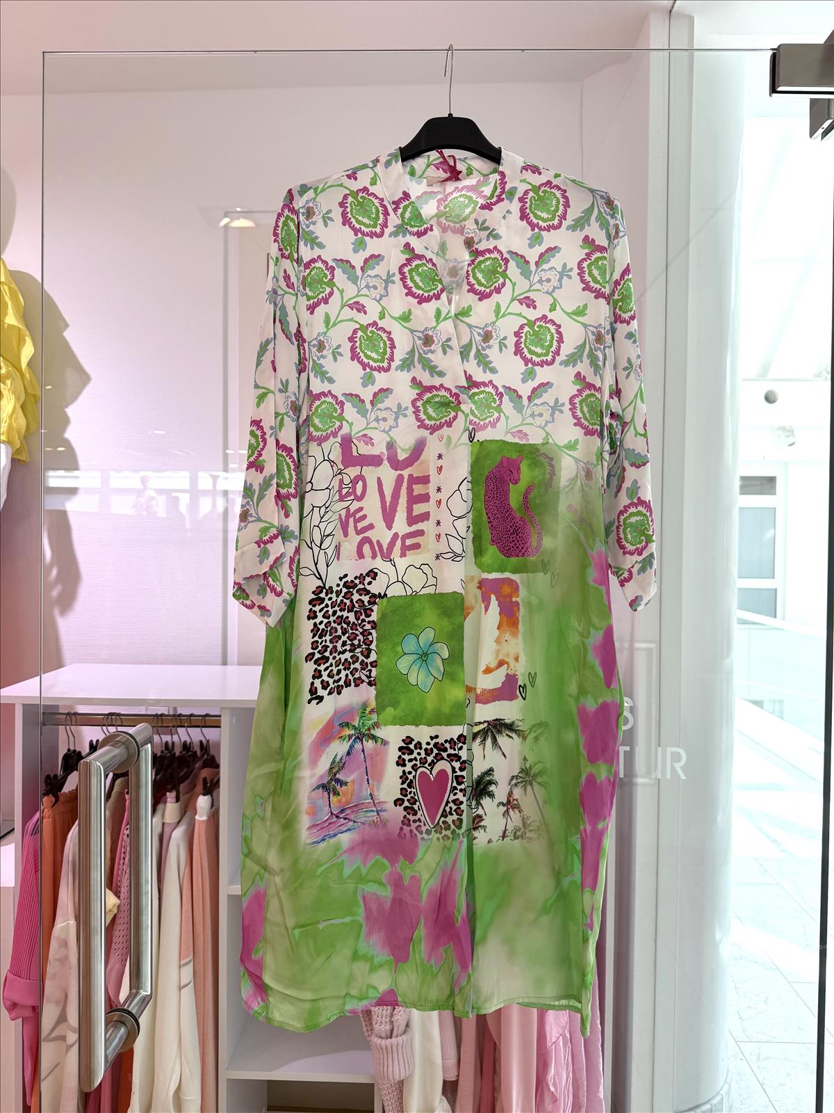 Modeagentur Ditta Boss e. K. - Damenbekleidung