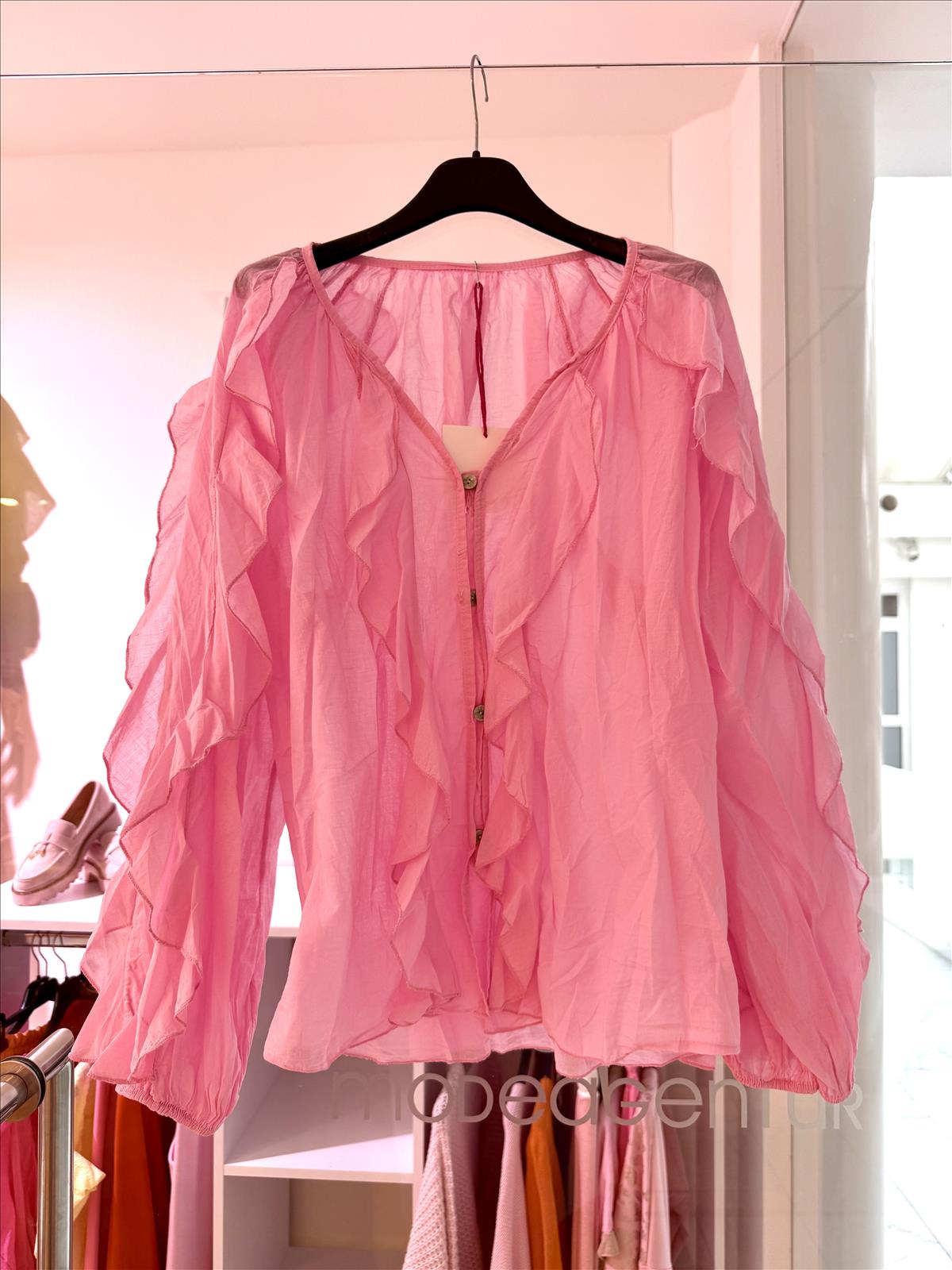 Modeagentur Ditta Boss e. K. - Damenbekleidung