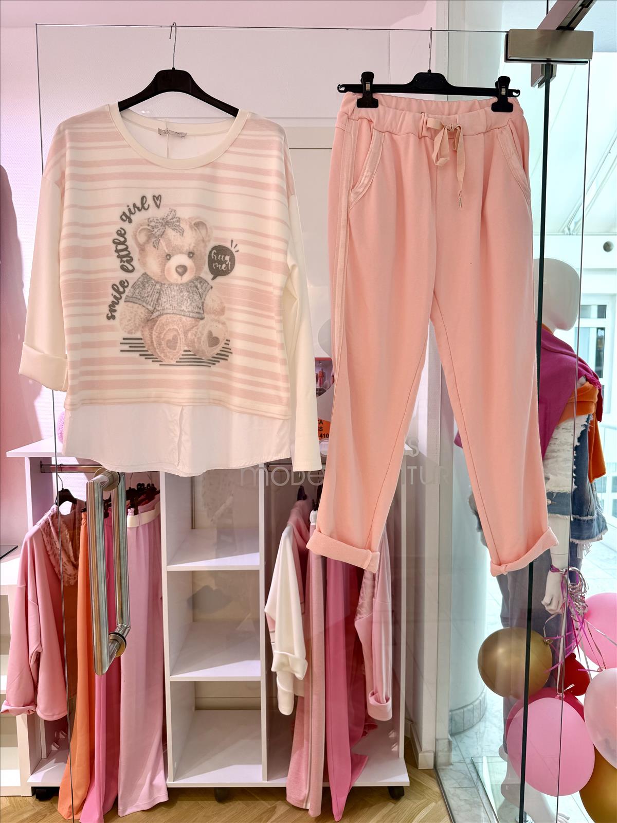 Modeagentur Ditta Boss e. K. - Damenbekleidung