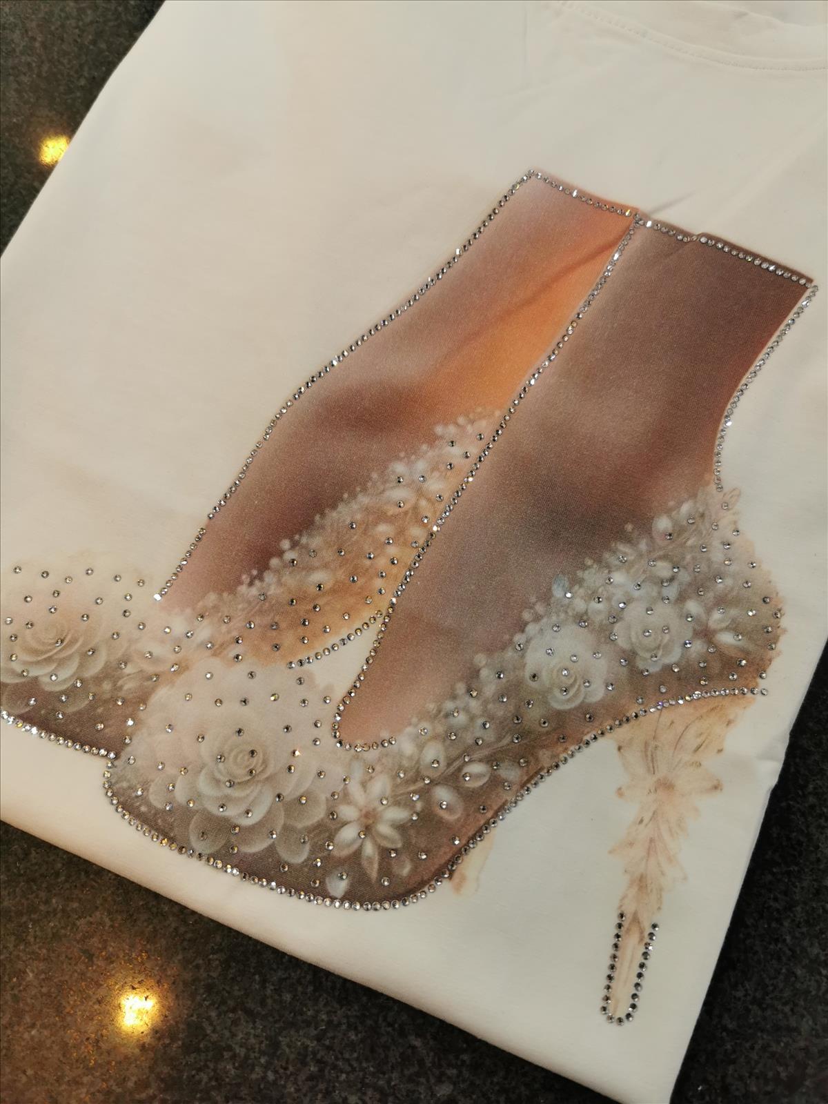 Miss Furs GmbH - MISS FURS Damenmode - Accessoires, Sportswear, Jeans, Tops, Bags