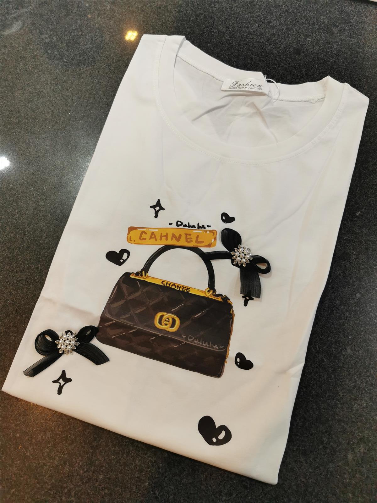Miss Furs GmbH - MISS FURS Damenmode - Accessoires, Sportswear, Jeans, Tops, Bags