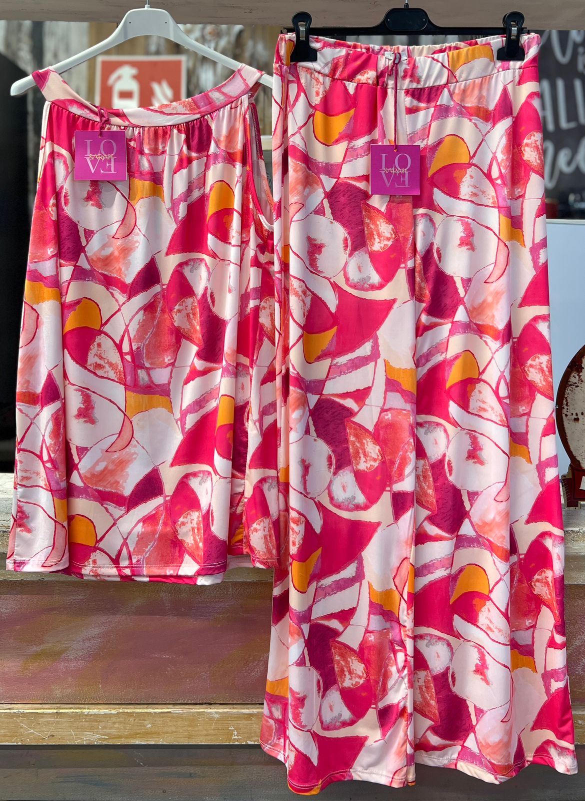 Element of Joy - Damenbekleidung und Accessoires - Wiesbaden