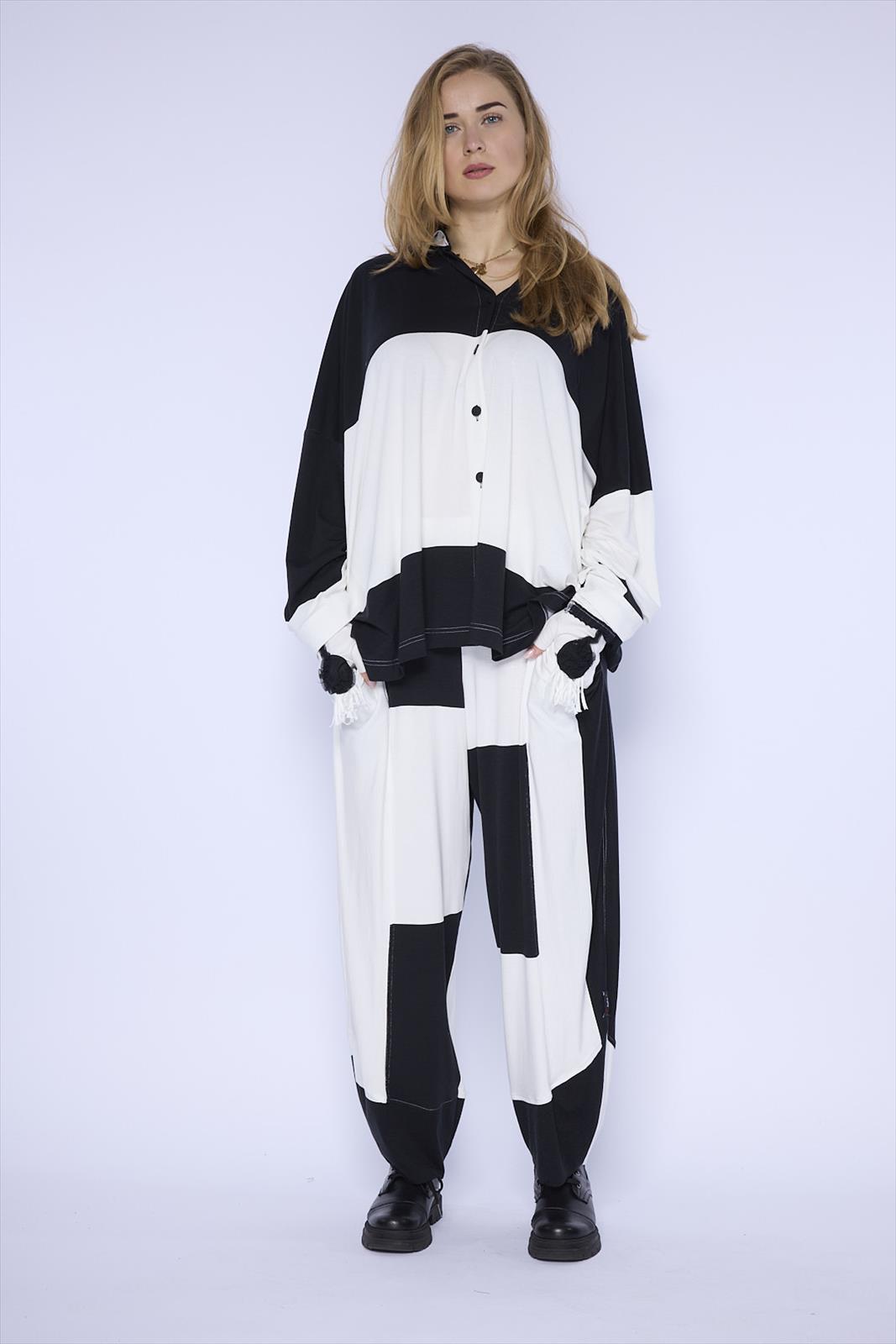 Chalona GmbH - DOB, Accessoires, Große Größen - Jacken, Kleider, Hosen, Blusen, Mäntel, Tuniken, Röcke, Pullover
