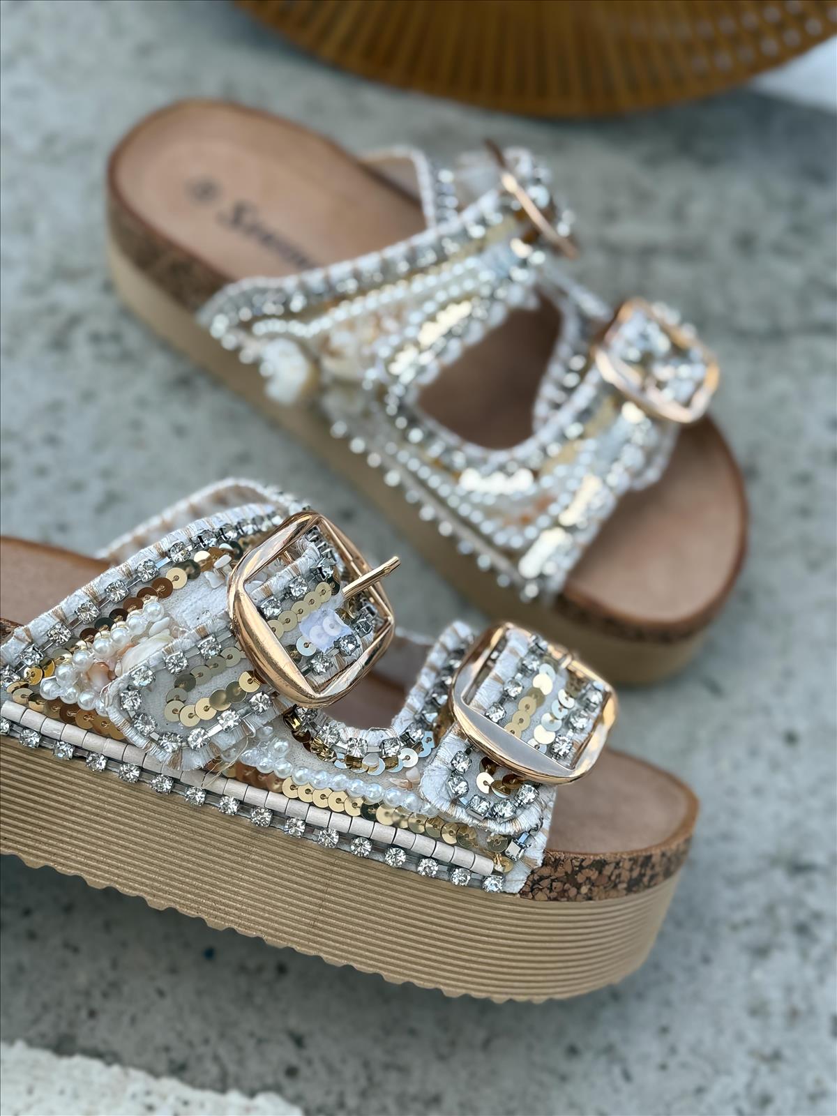 efashion s.r.o. - DOB;Accesoires;Schuhe;Young Fashion - Medvedov