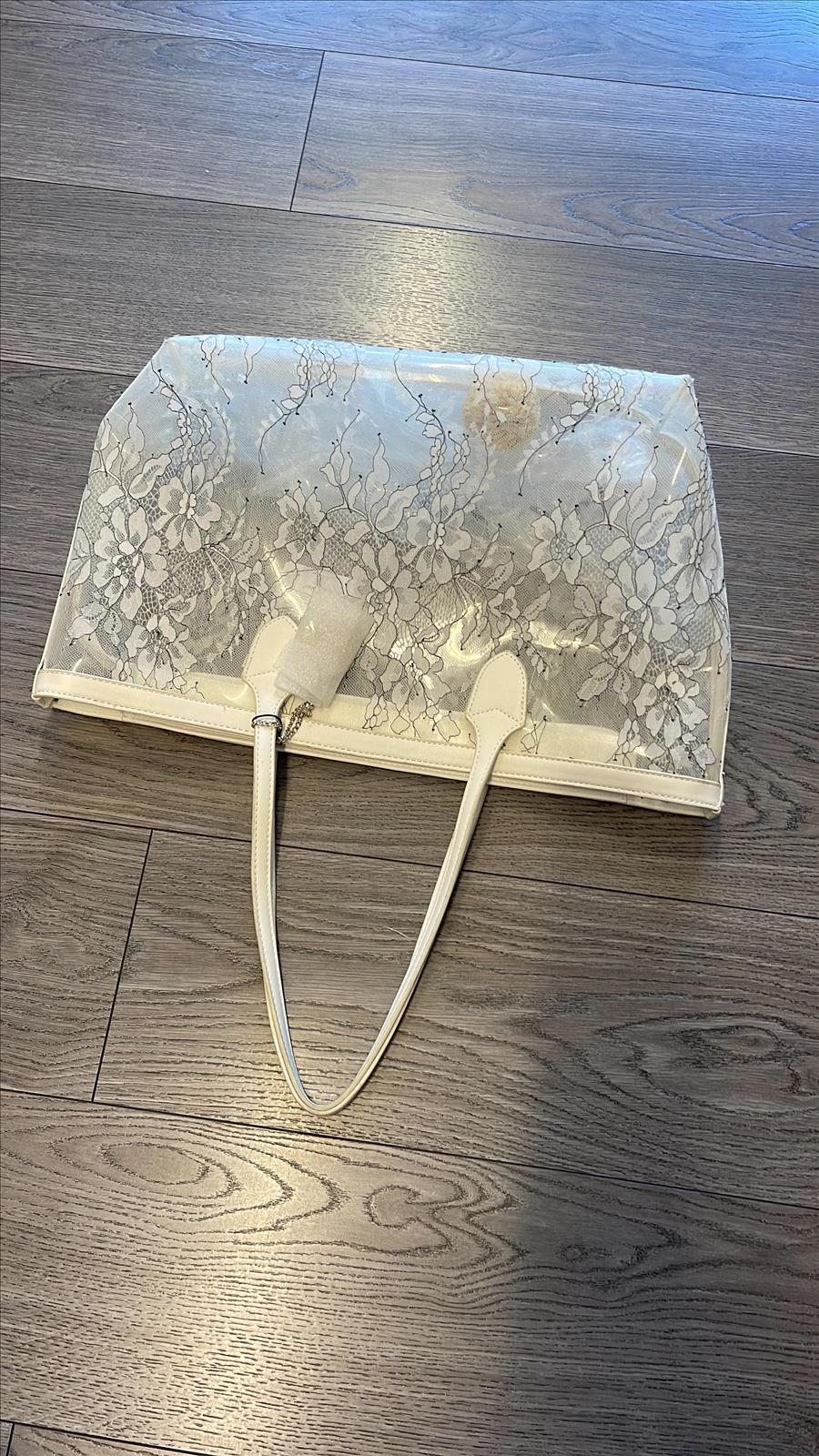 König Taschen Großhandel - Taschen, Abendtaschen, Schuhe