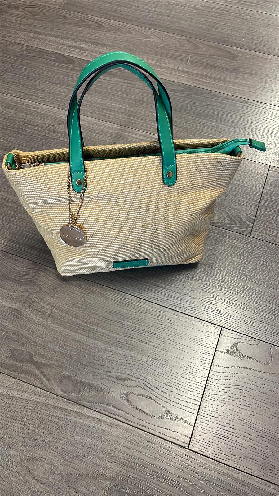 König Taschen Großhandel - Taschen, Abendtaschen, Schuhe