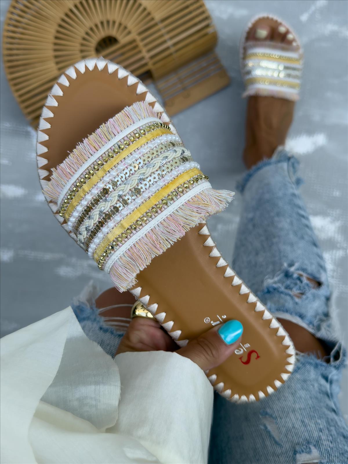 efashion s.r.o. - DOB;Accesoires;Schuhe;Young Fashion - Medvedov