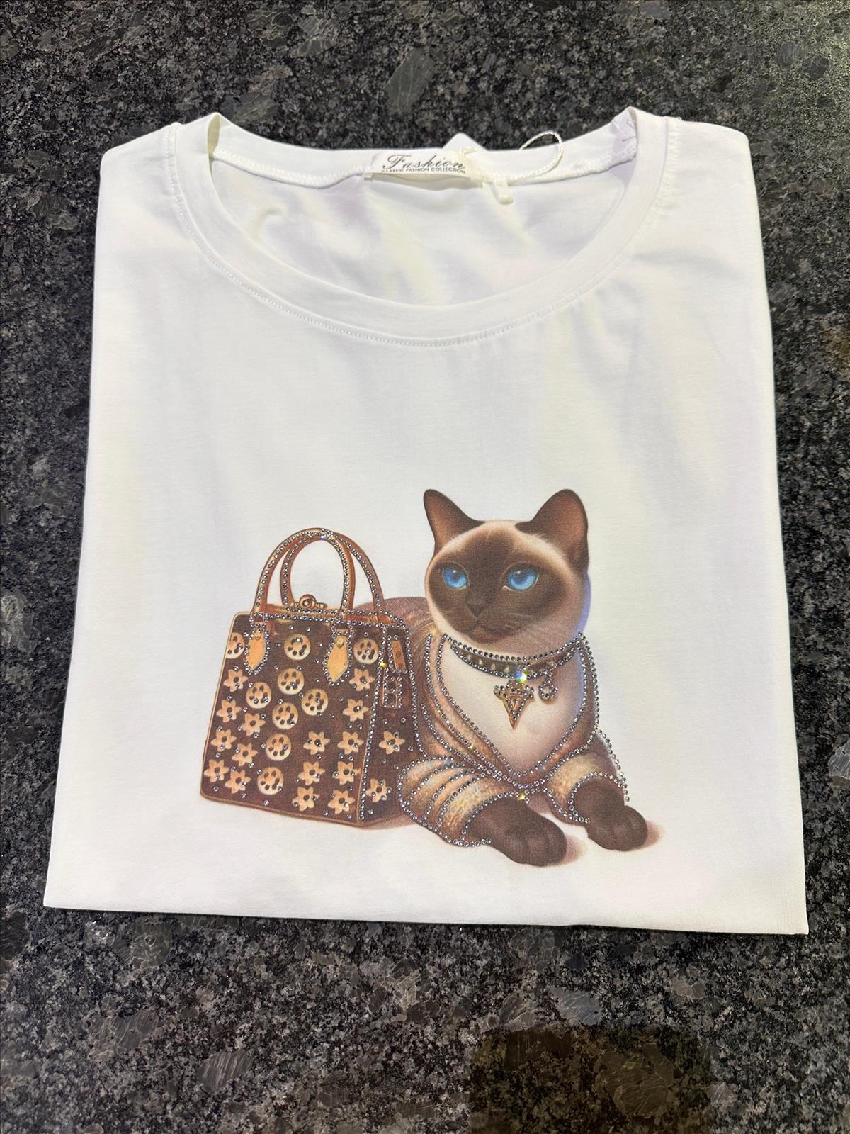 Miss Furs GmbH - MISS FURS Damenmode - Accessoires, Sportswear, Jeans, Tops, Bags