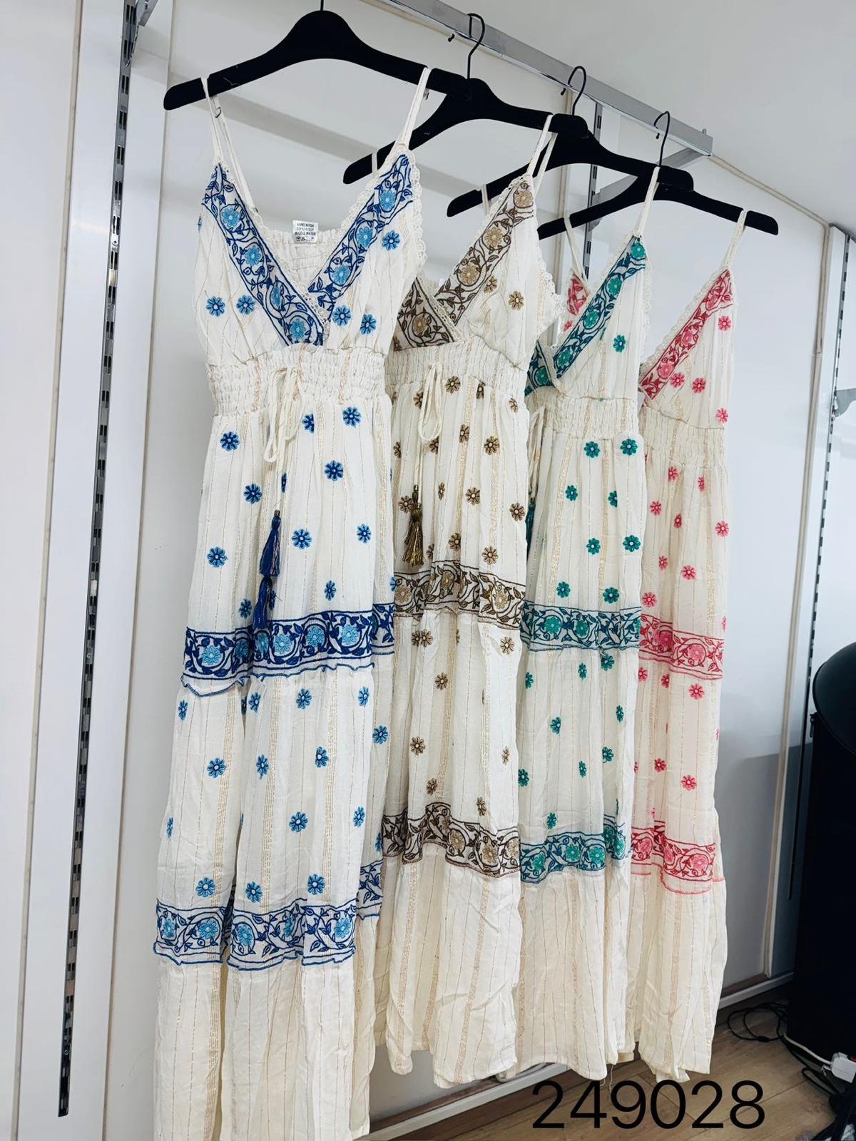 8star Mode GmbH - DOB; Young Fashion - Neuss