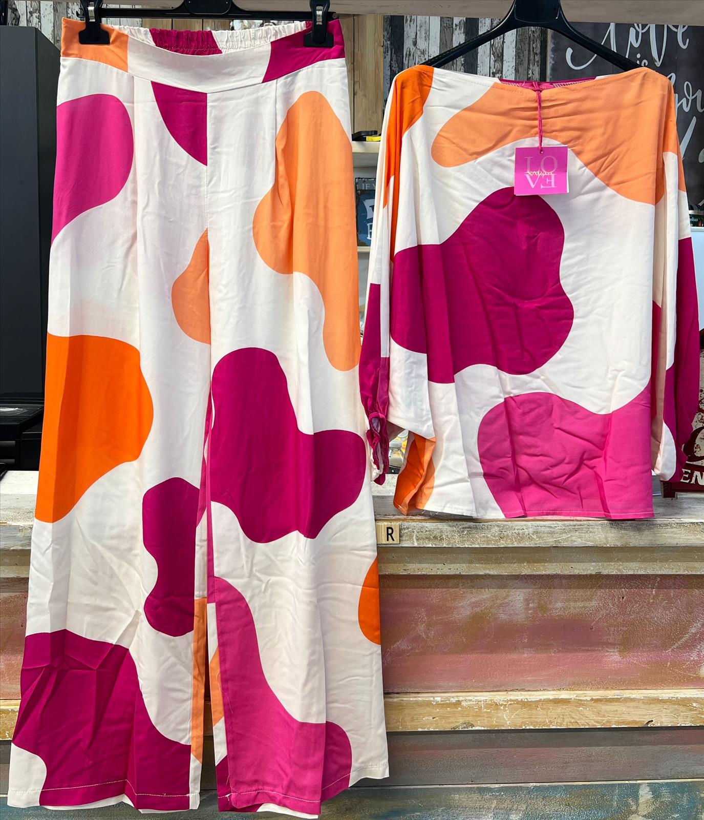 Element of Joy - Damenbekleidung und Accessoires - Wiesbaden