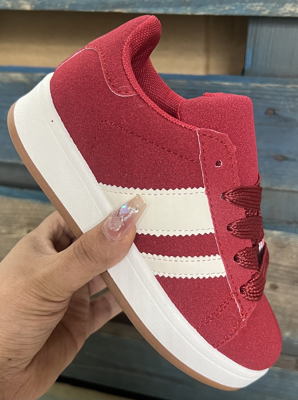 Lujah Shoes (Schuhgrosshandel)