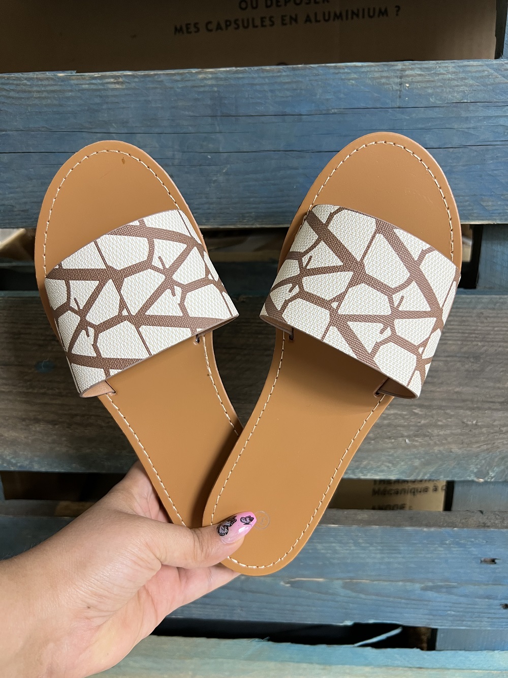 Lujah Shoes (Schuhgrosshandel)