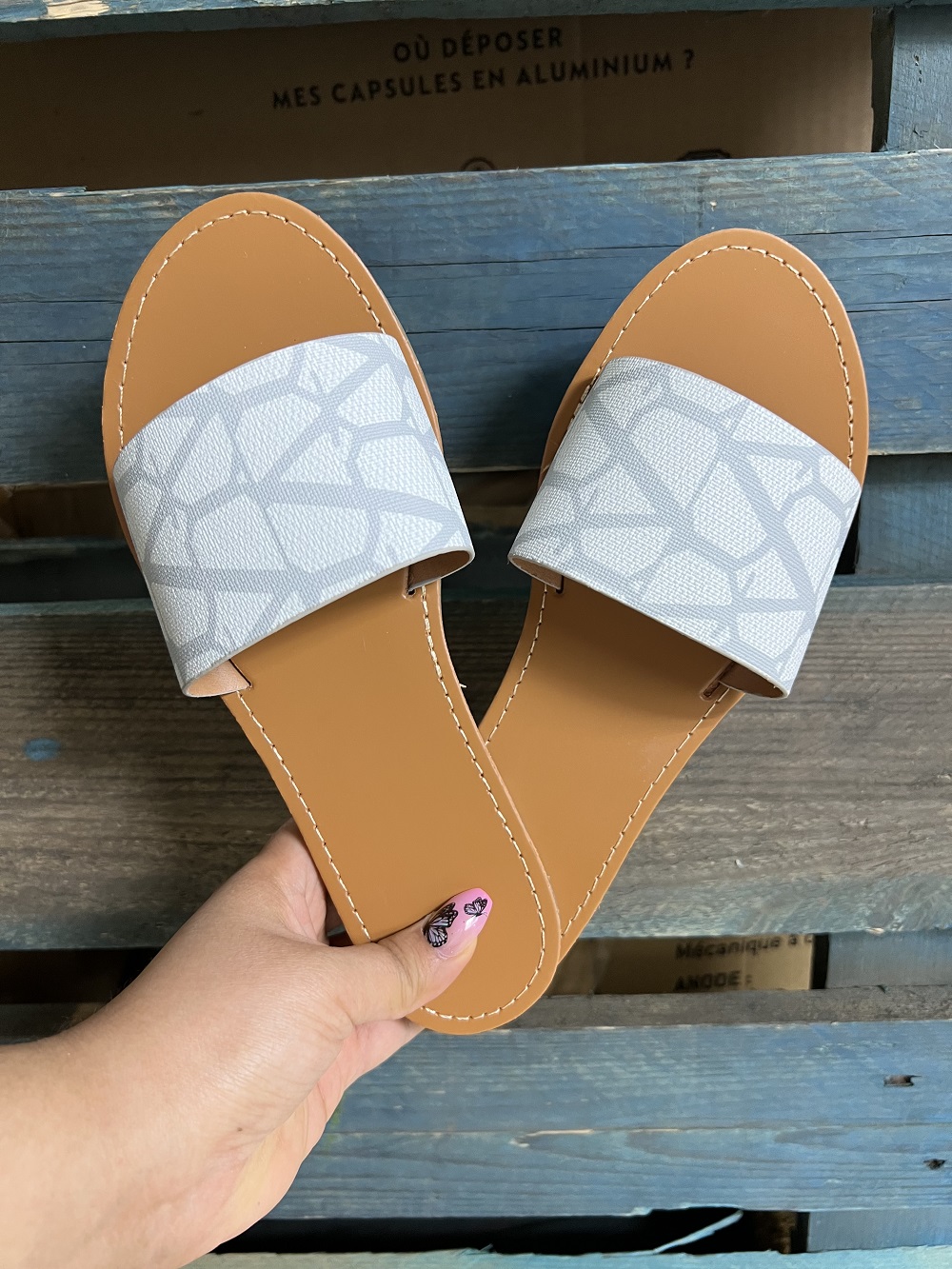 Lujah Shoes (Schuhgrosshandel)