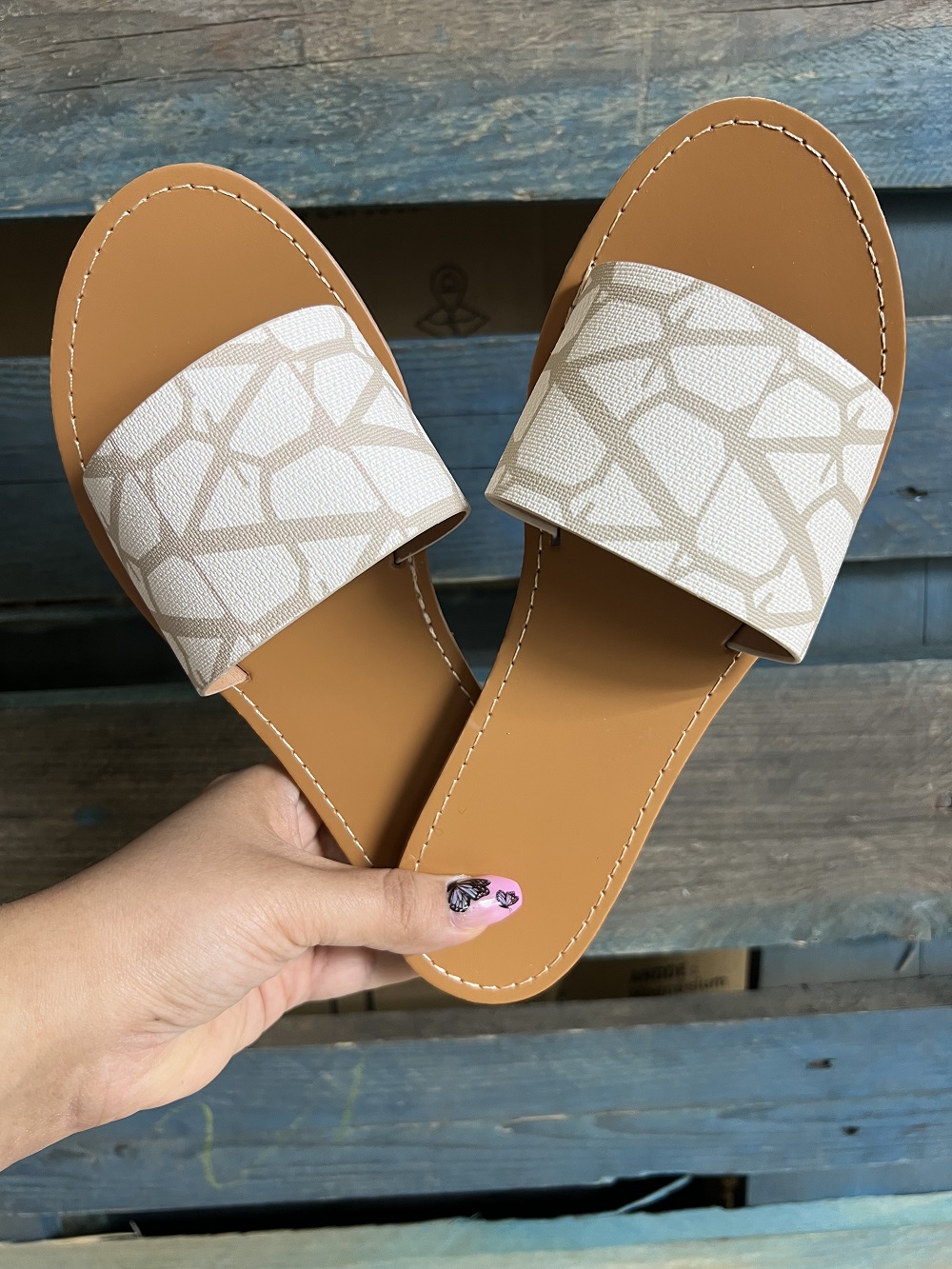 Lujah Shoes (Schuhgrosshandel)