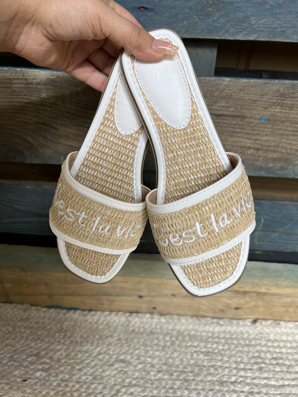 Lujah Shoes (Schuhgrosshandel)