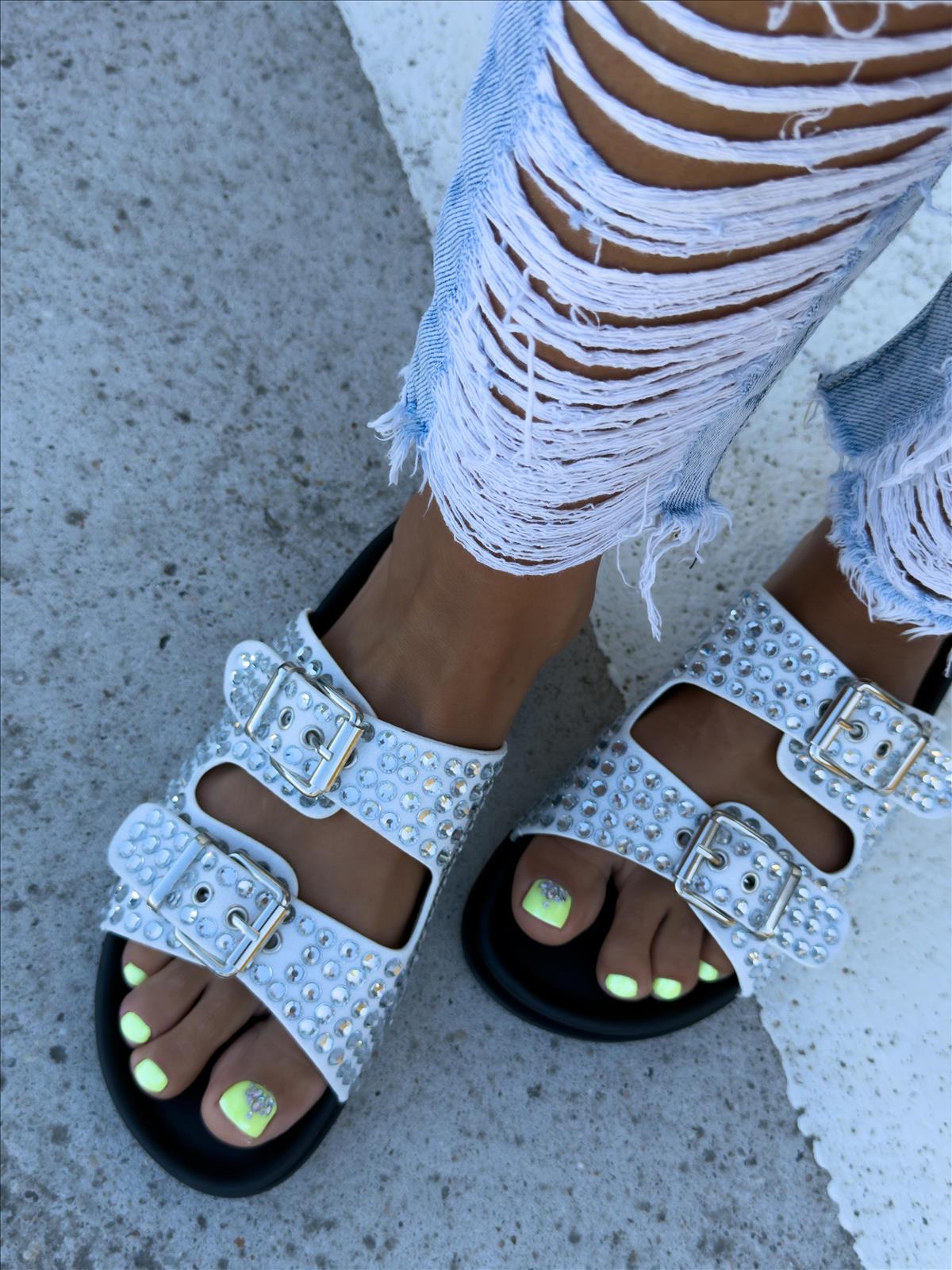 efashion s.r.o. - DOB;Accesoires;Schuhe;Young Fashion - Medvedov
