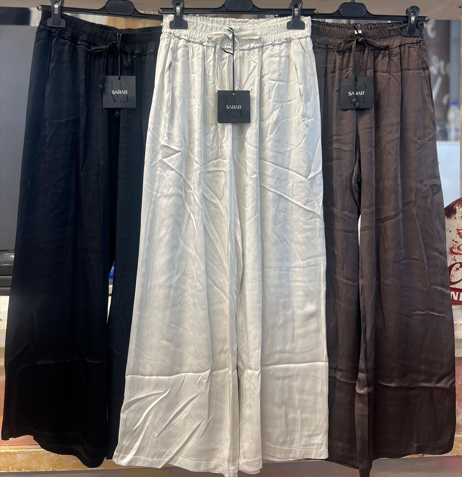 Element of Joy - Damenbekleidung und Accessoires - Wiesbaden