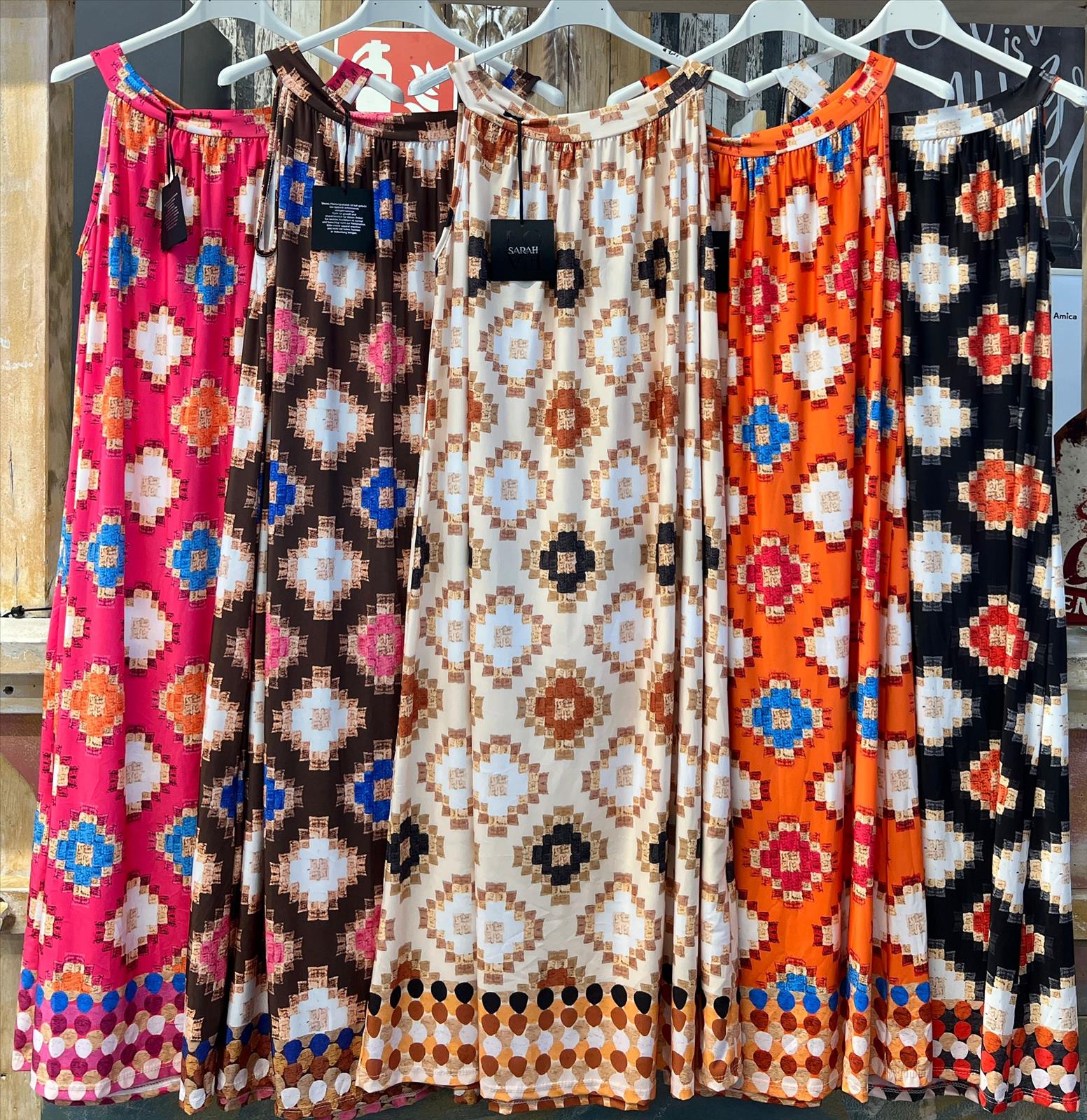 Element of Joy - Damenbekleidung und Accessoires - Wiesbaden