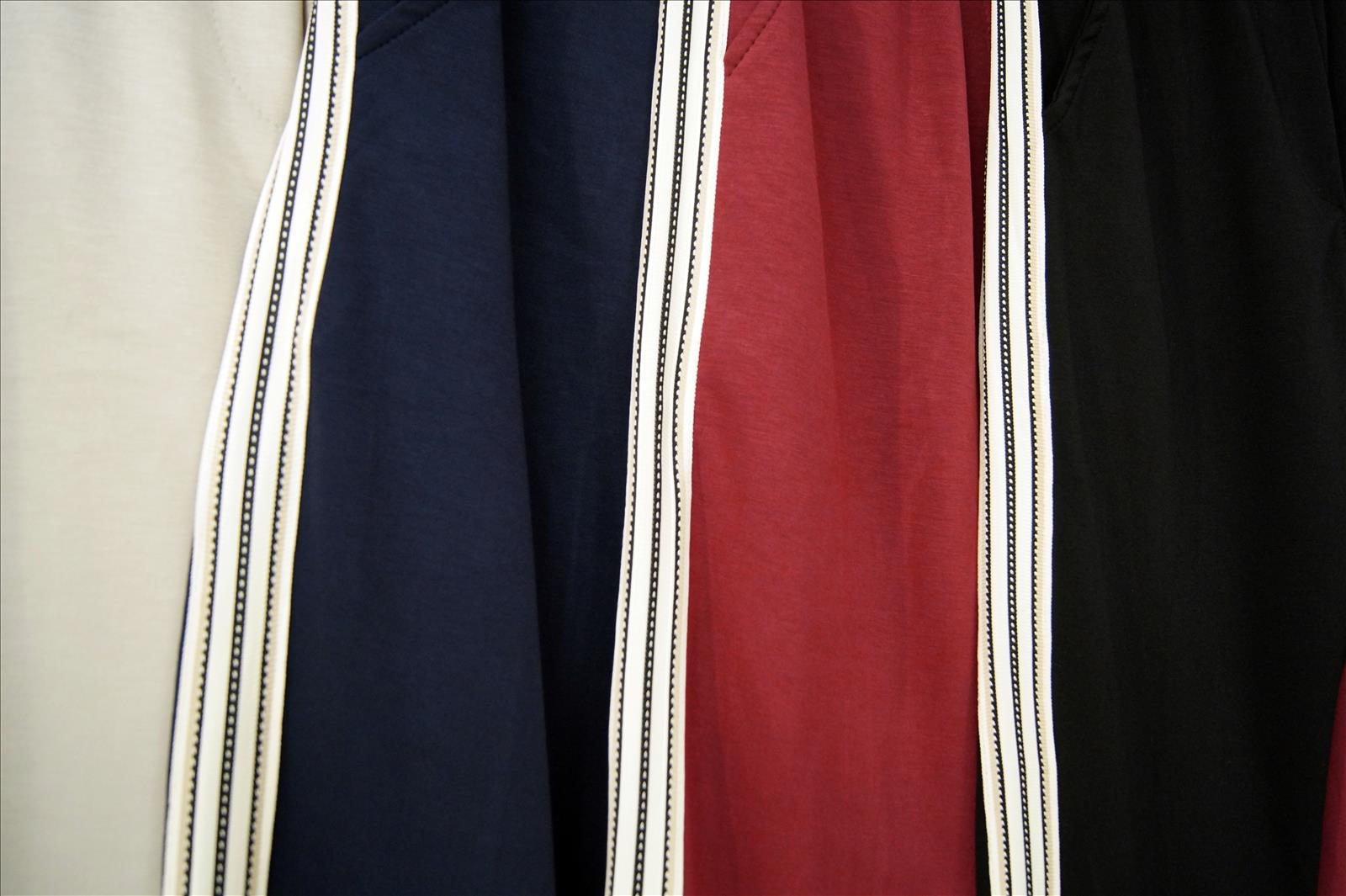 Bhatti Mode GmbH - Young fashion, DOB - Blusen, Hosen Jacken, Jeans, Kleider, Pullover etc.
