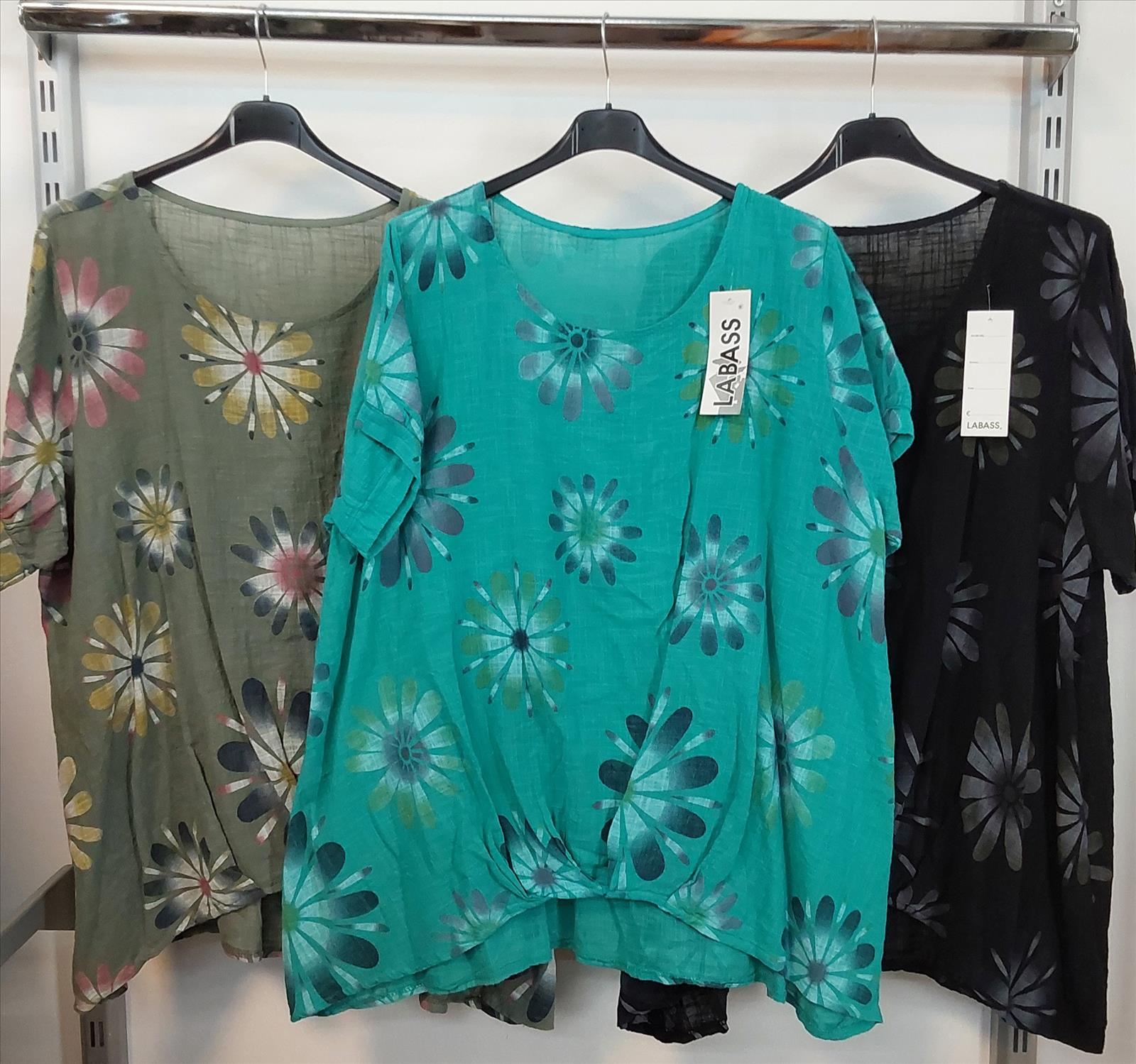 Khan Mode GmbH - Les Freres, Binich Young Fashion - Shirts, Tuniken, Jacken, Blusen, Westen, Hosen